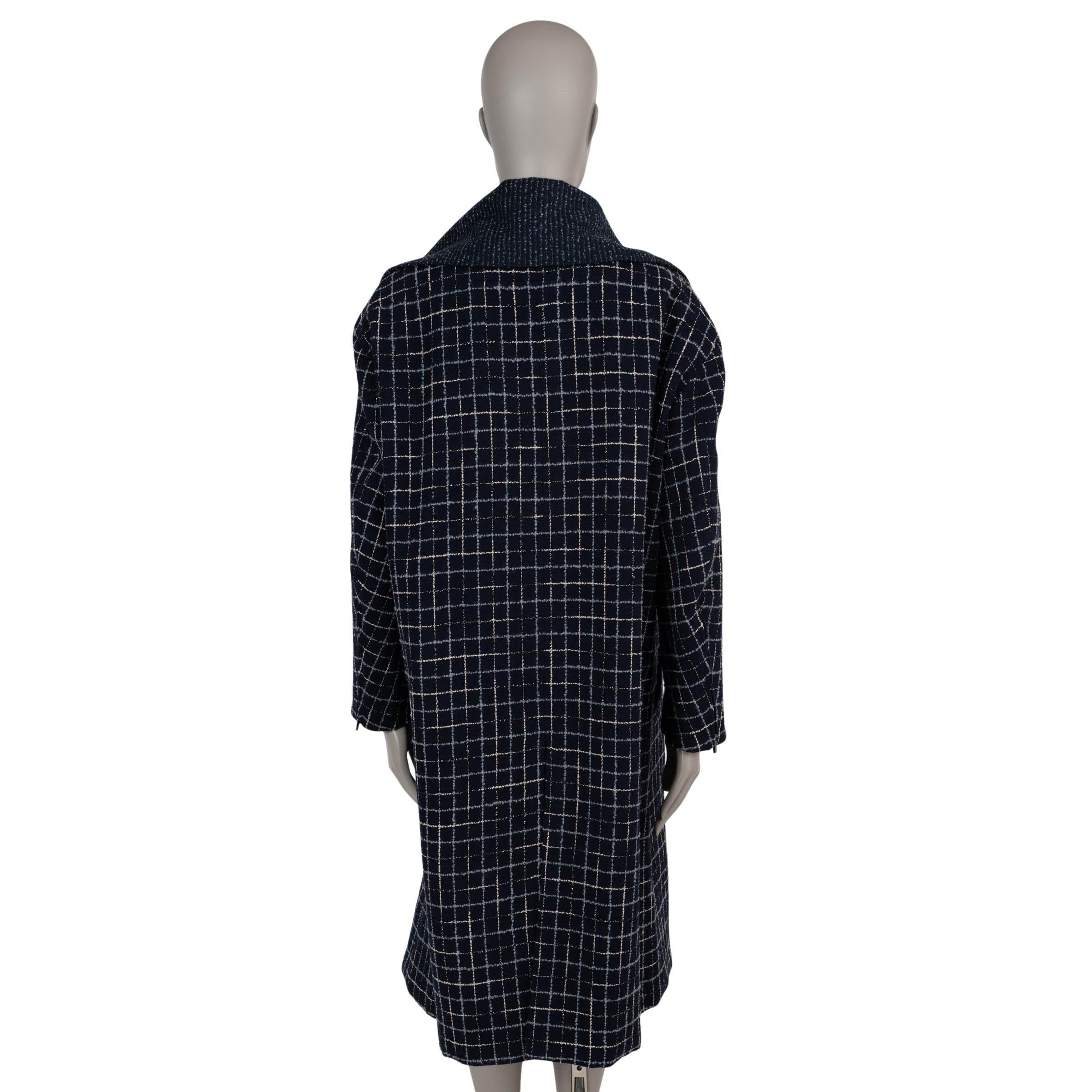 Black CHANEL navy blue wool 22A FLORENCE OVERSIZED TWEED Coat Jacket 40 M For Sale