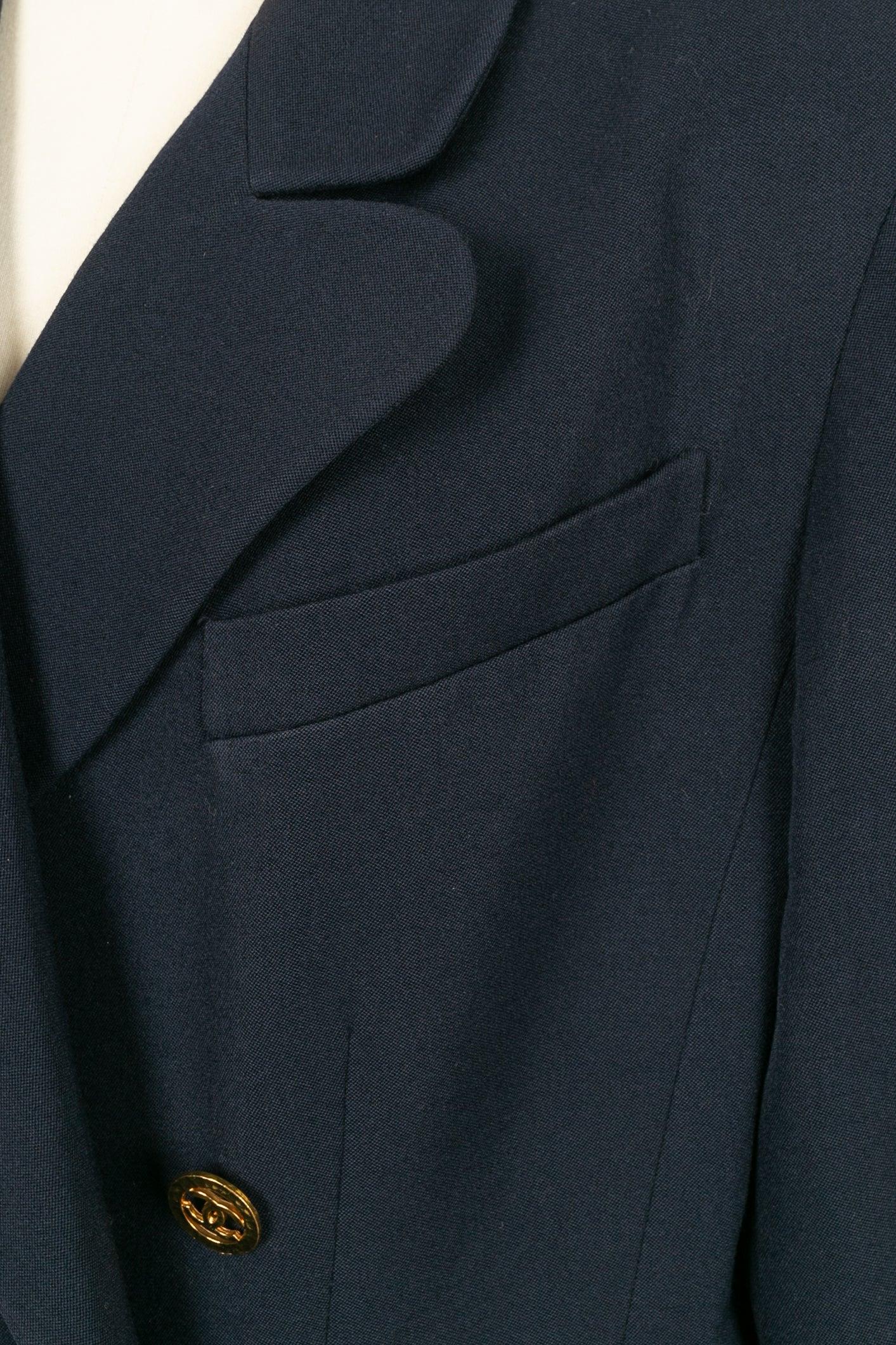 Chanel Navy Blue Wool Jacket with a Silk Lining, 1990s For Sale 1