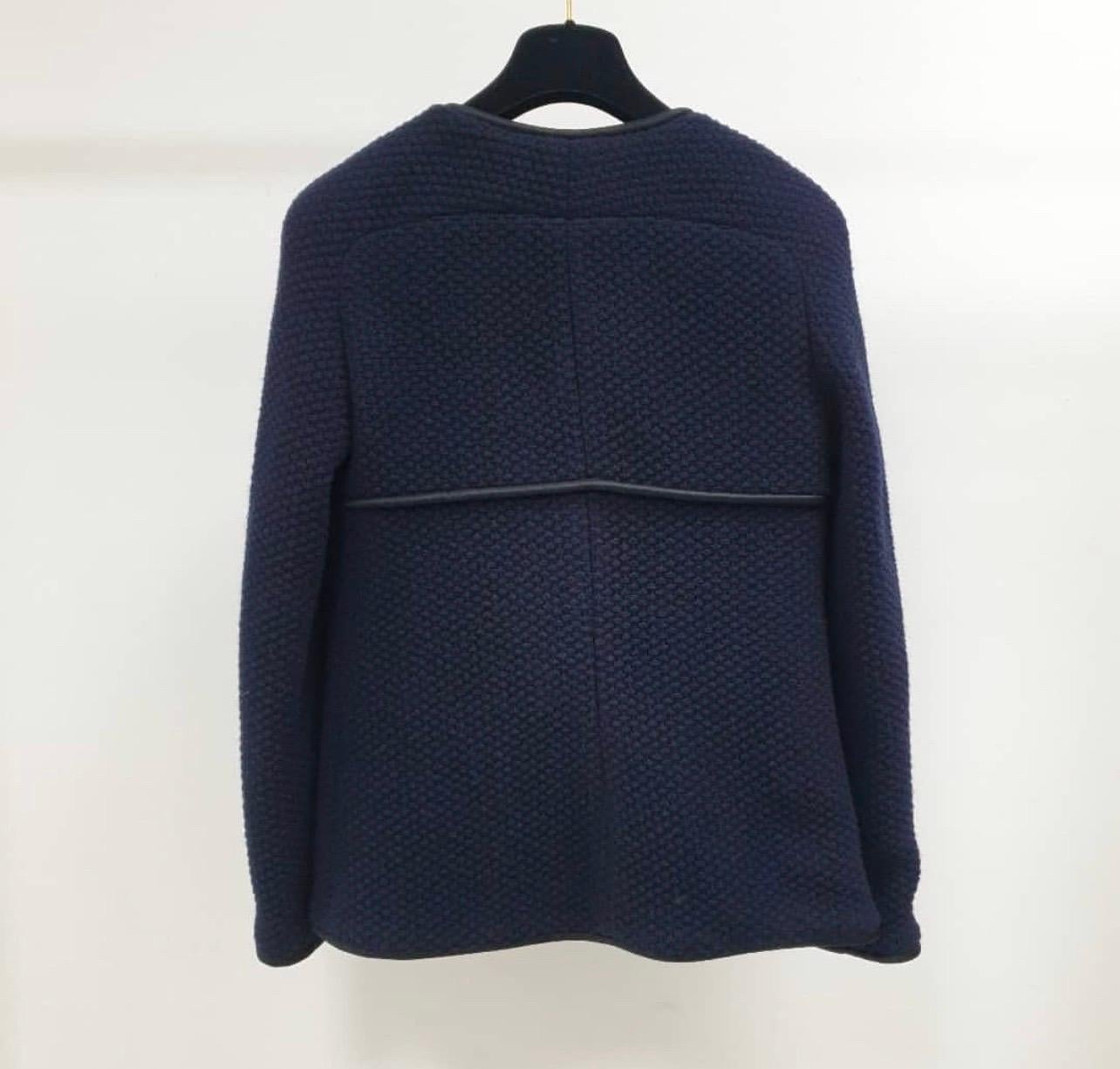 De las mujeres CHANEL Navy Blue Wool Tweed Jacket