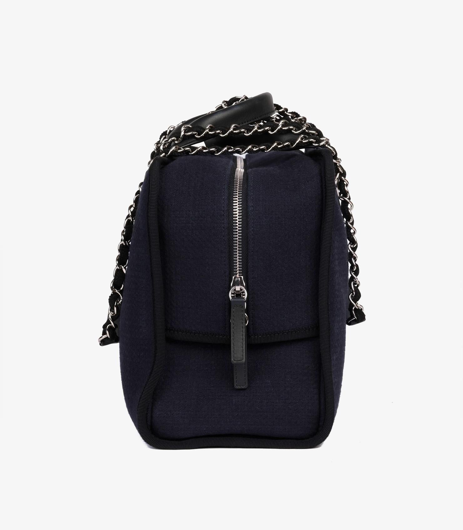 Chanel Borsa da bowling Deauville in tela marina e pelle di vitello nera In condizioni ottime in vendita a Bishop's Stortford, Hertfordshire