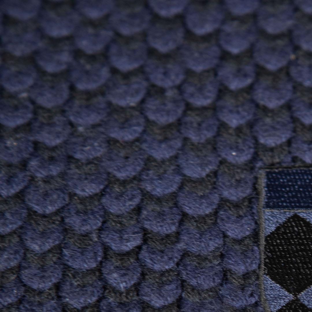 Chanel Navy Cashmere CC Logo Shooting Star Scarf In Good Condition In London, GB