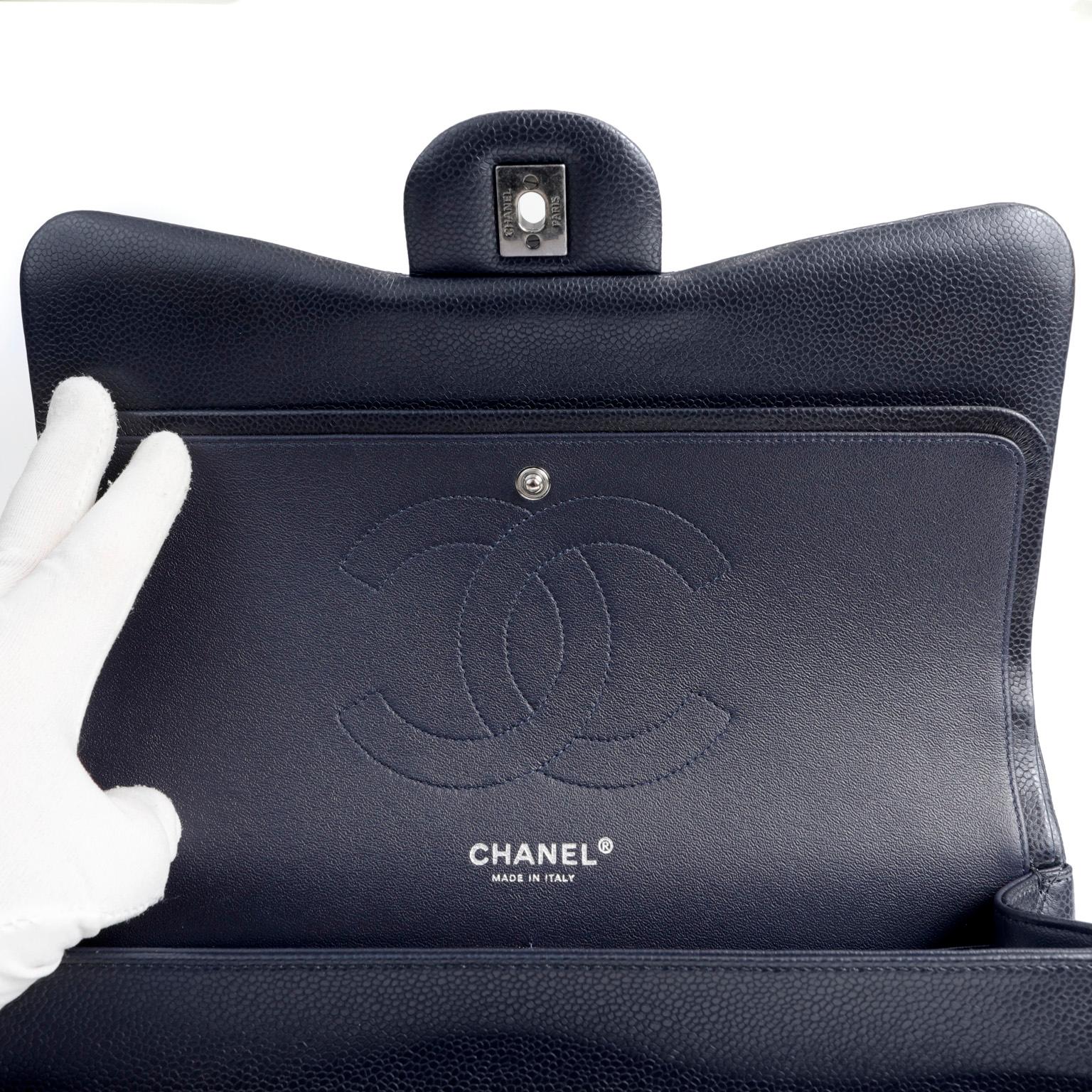 chanel navy classic flap bag
