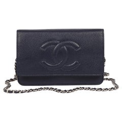 Chanel Portafoglio senza tempo in pelle di caviale navy WOC