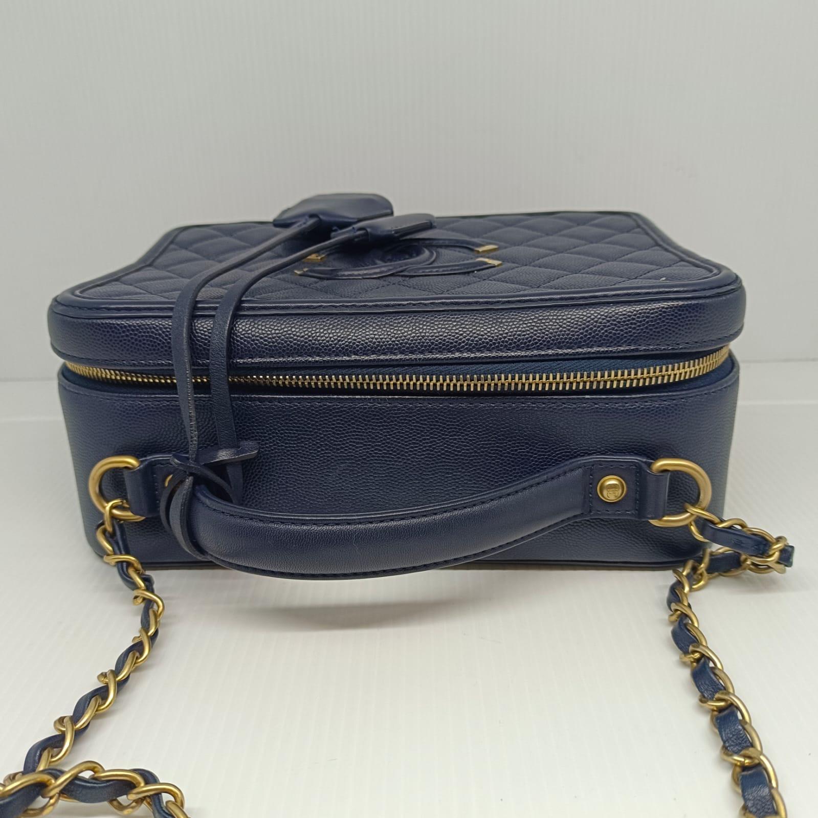 Chanel Navy Caviar Quilted Large Vanity Bag For Sale 6