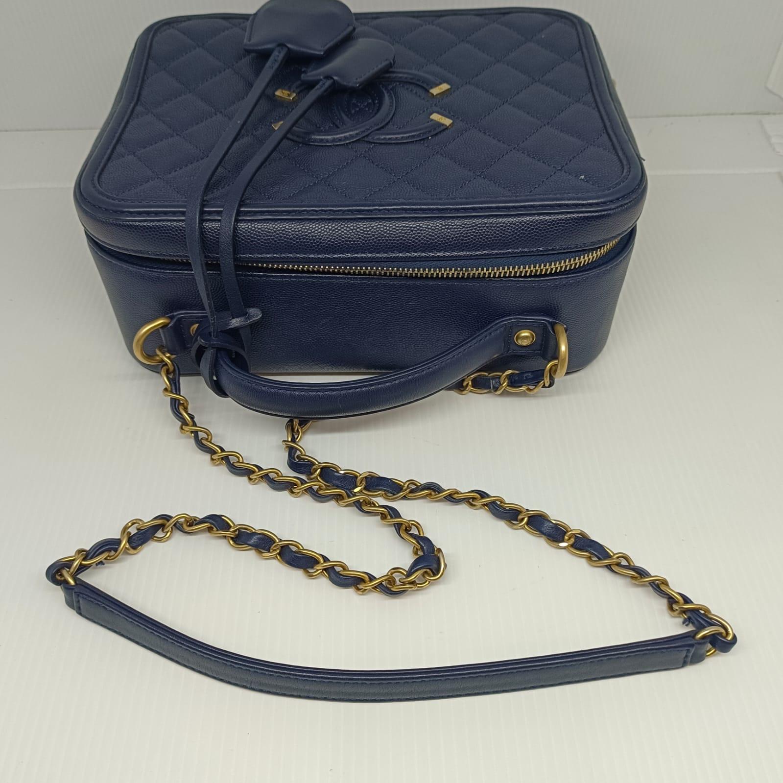 Chanel Navy Caviar Quilted Large Vanity Bag For Sale 5