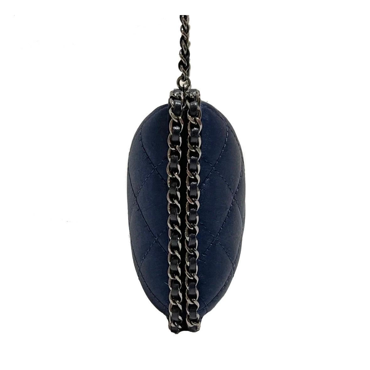 Chanel Navy Chain Around Clutch Pre-Fall2012 2