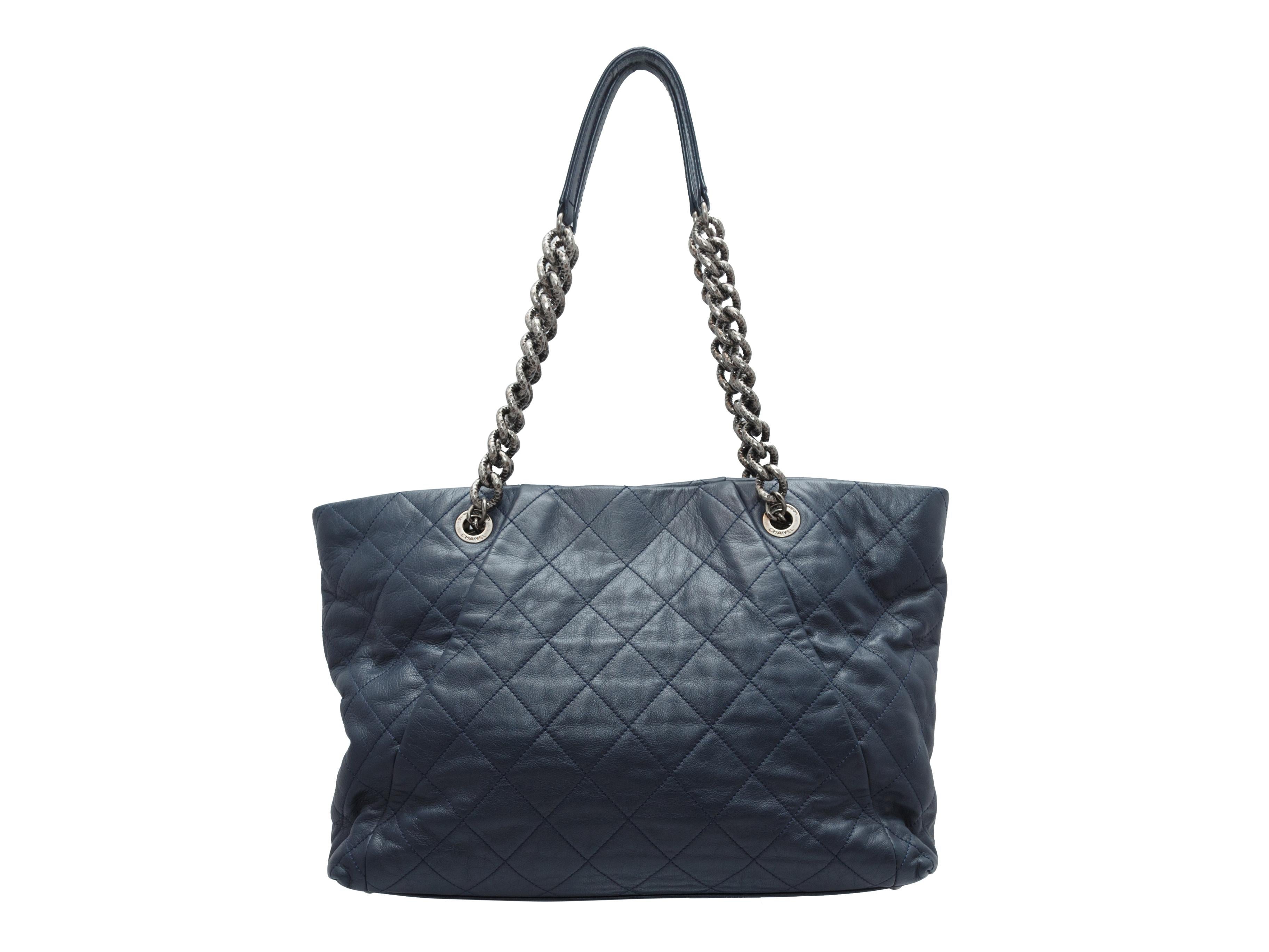 chanel navy tote