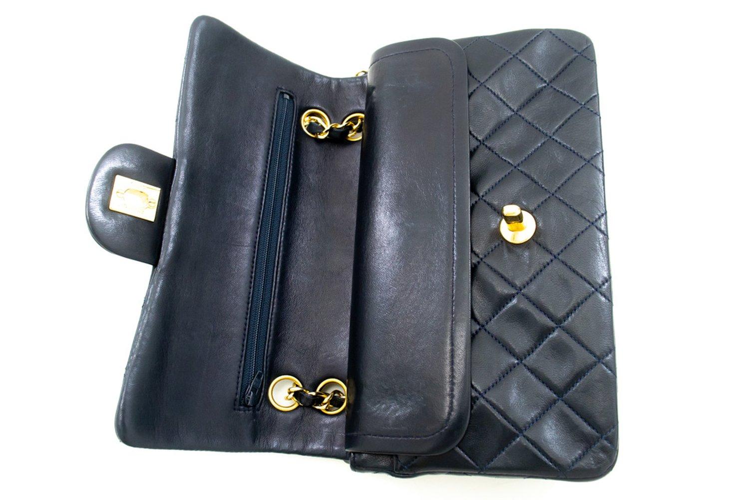 CHANEL NAVY Classic Double Flap 9