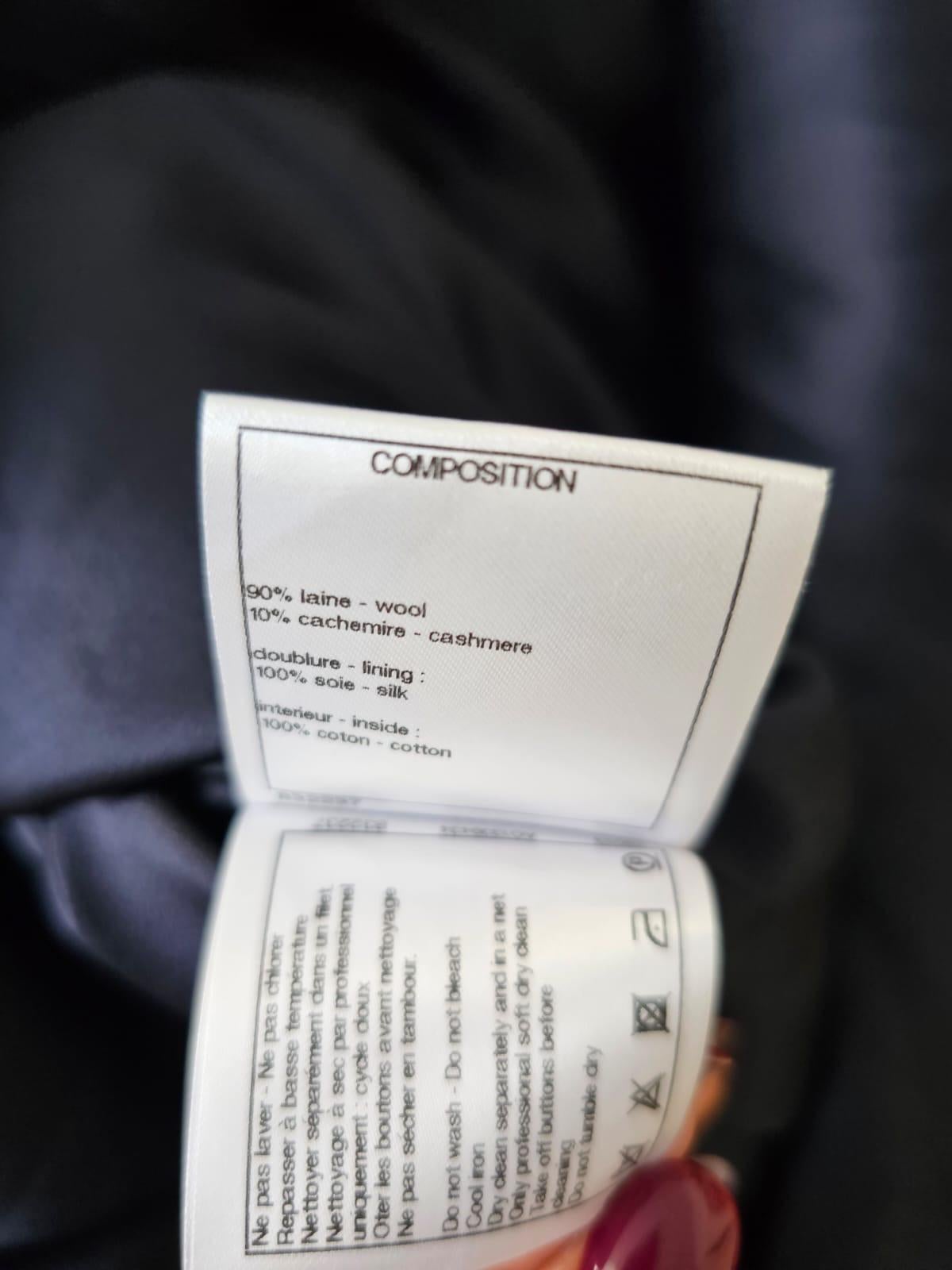 Chanel Wool Navy Coat brand new with the tag For Sale 5