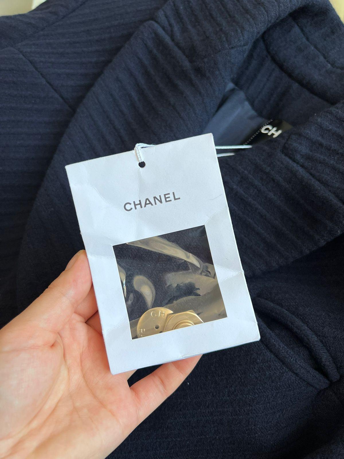 Chanel Wool Navy Coat brand new with the tag For Sale 11