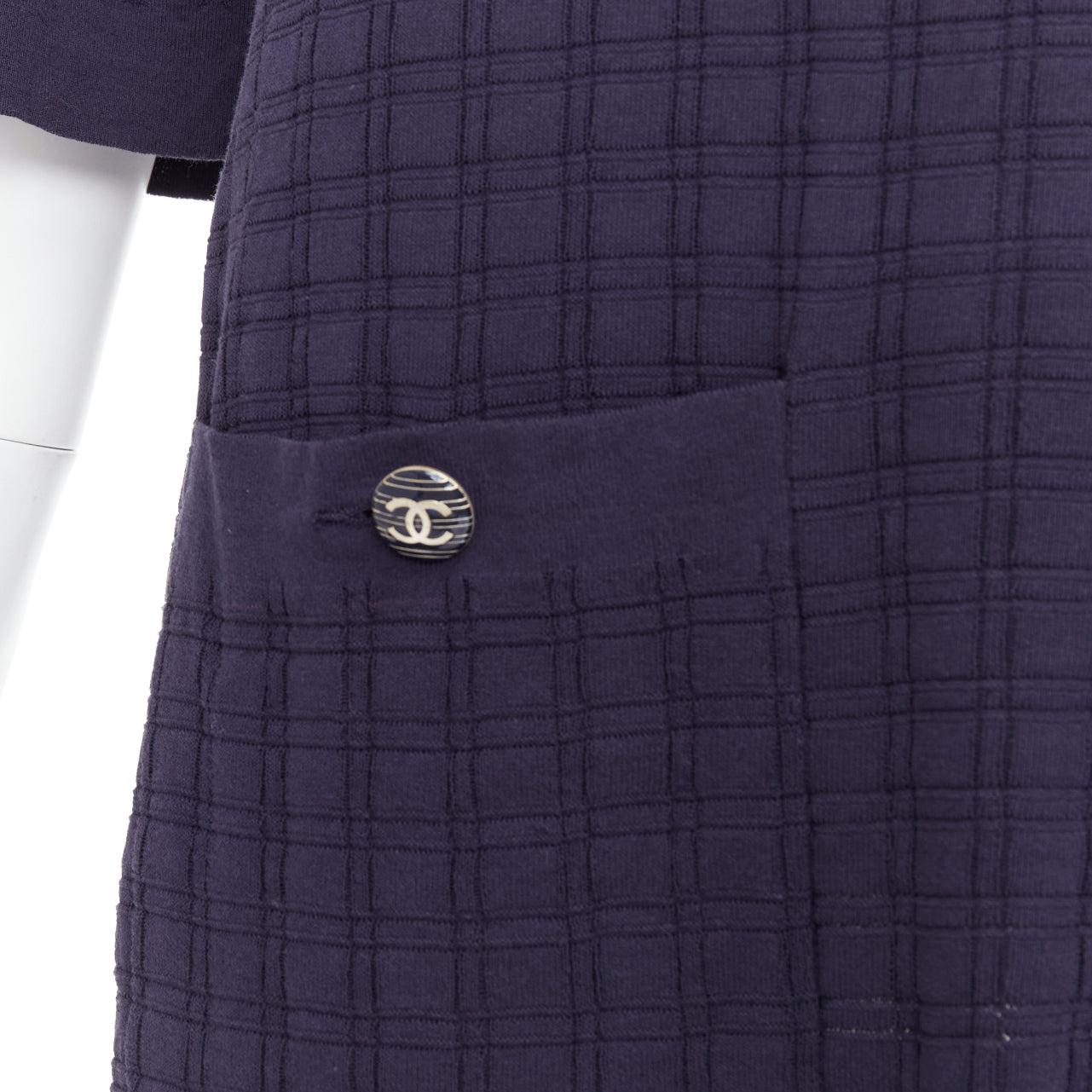 CHANEL navy cotton grid knit gold CC button 2 pocket mini dress FR36 S
Reference: GEGG/A00095
Brand: Chanel
Designer: Karl Lagerfeld
Collection: SS 2013 Pre Collection
Material: Cotton
Color: Navy, Gold
Pattern: Solid
Closure: Slip On
Extra Details:
