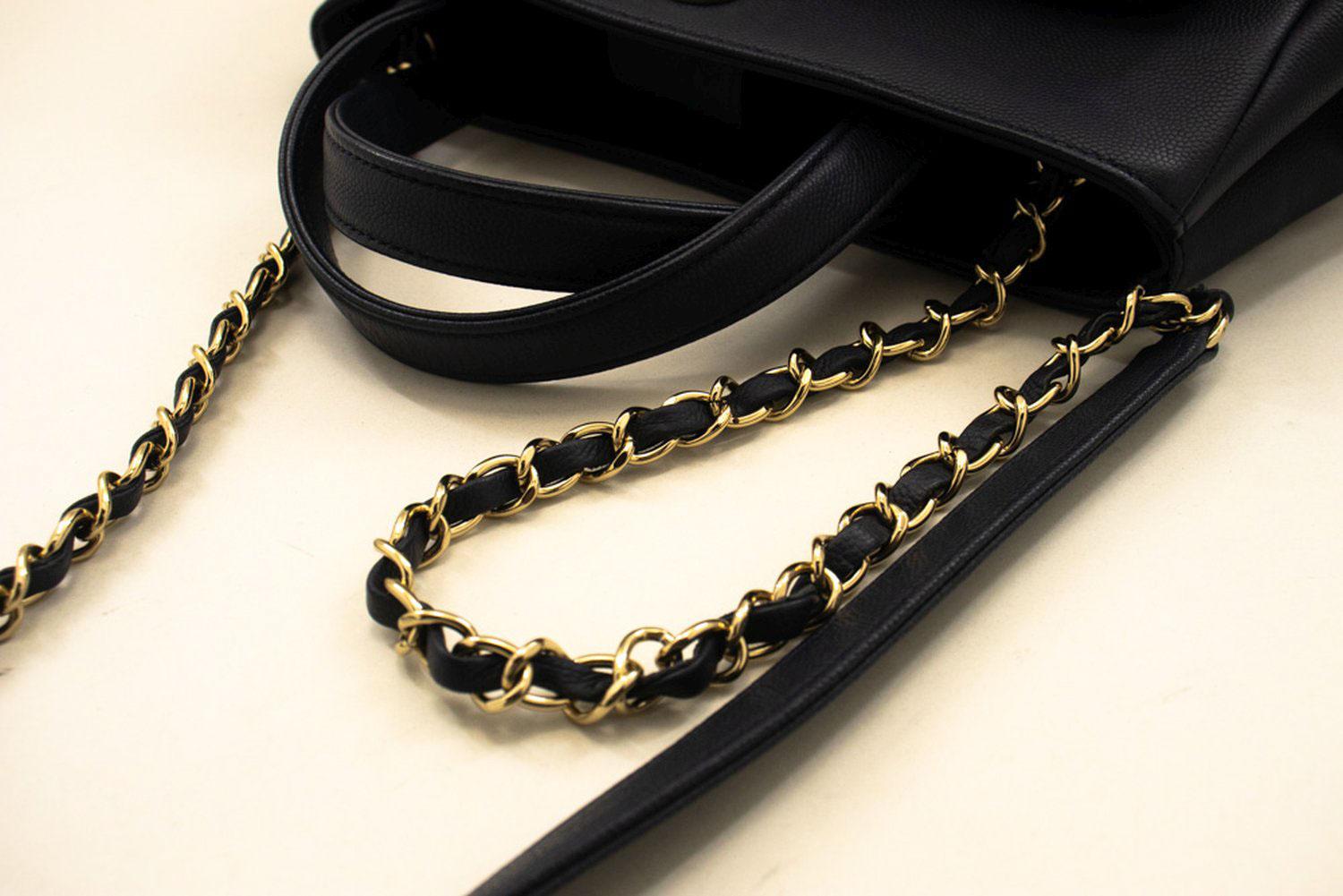 CHANEL Navy Grained Calfskin Leather Shoulder Bag Handbag Quilted For Sale 8