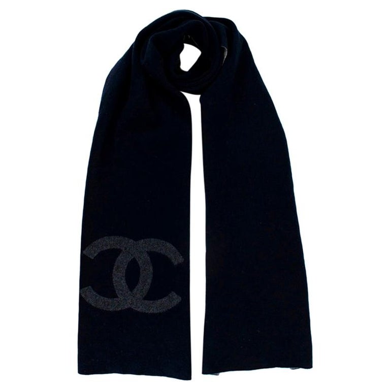 Chanel Navy and Grey Cashmere Knit CC Scarf For Sale at 1stDibs