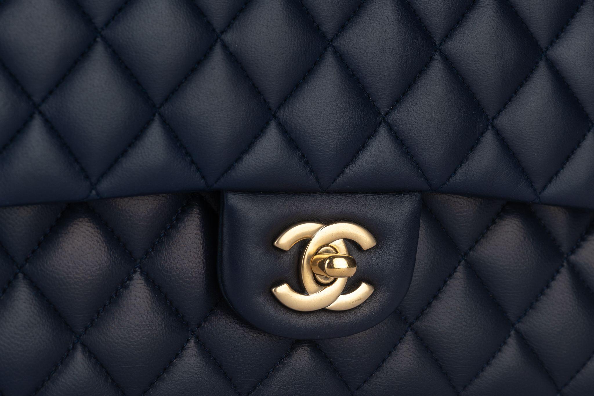 Chanel Navy Lambskin Double Flap Bag For Sale 3