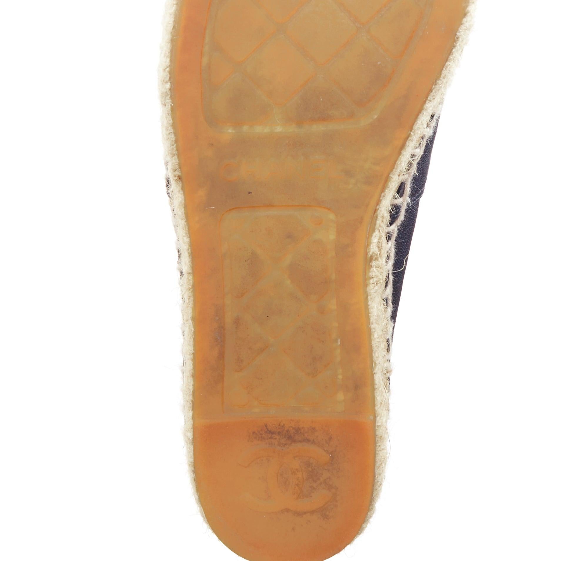 CHANEL navy lambskin leather CC logo applique jute espadrille shoes EU37 For Sale 5