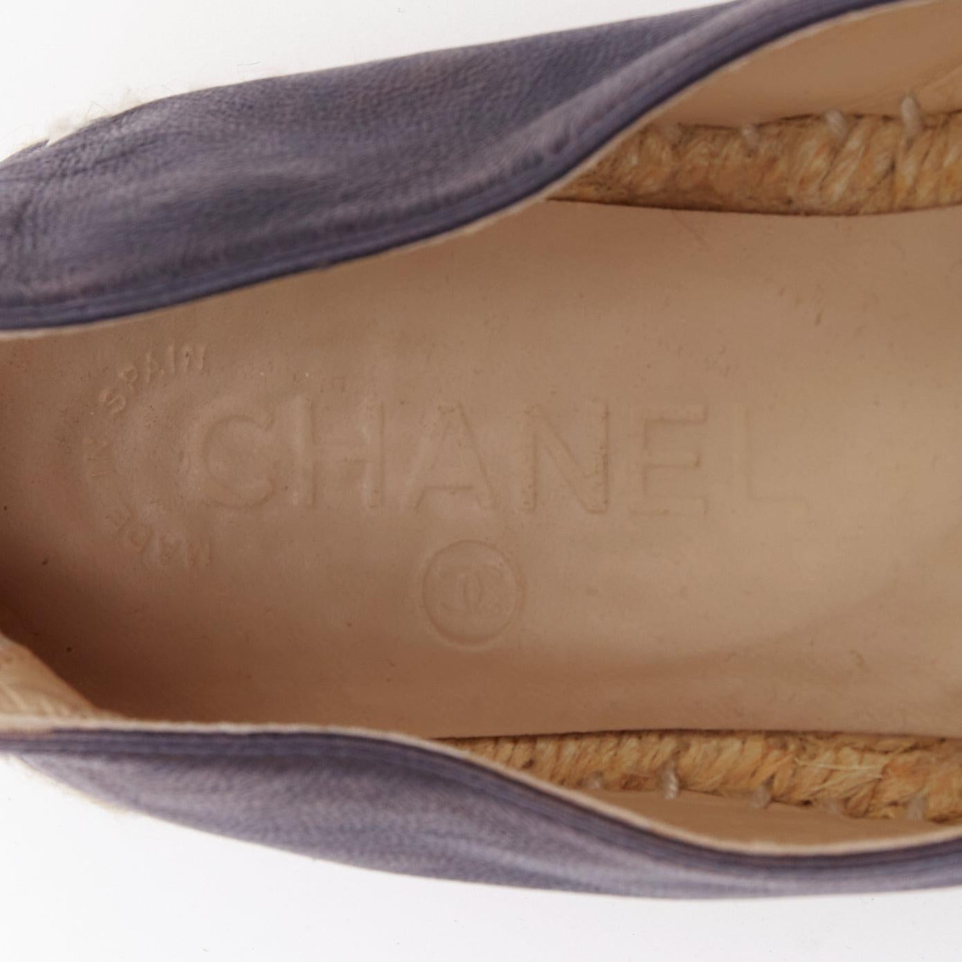 CHANEL navy lambskin leather CC logo applique jute espadrille shoes EU37 For Sale 4