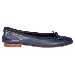 Chanel Navy Leather Interlocking CC Logo Ballet Flats Size IT 38.5