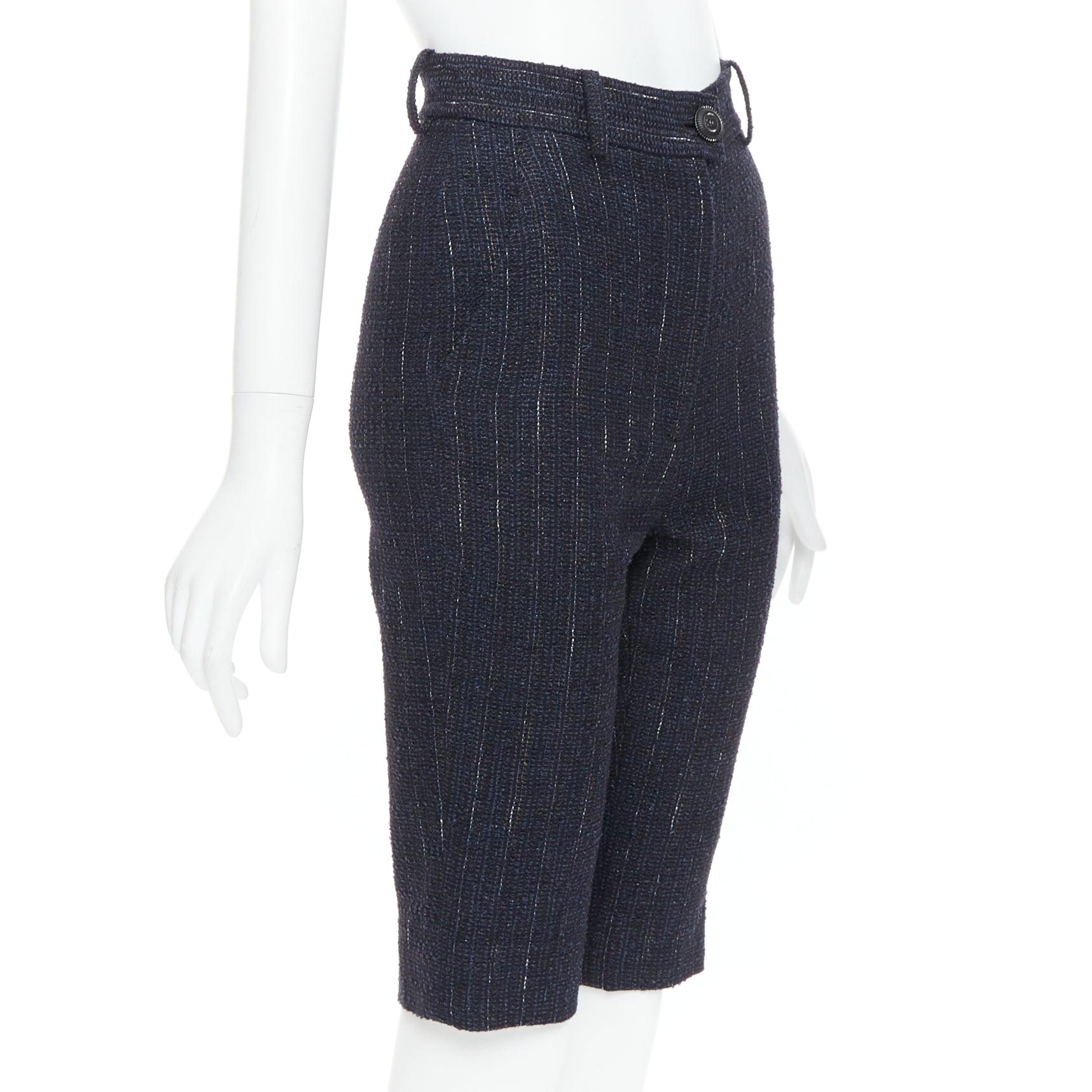 Black CHANEL navy metallic tweed CC button knee capri pants FR34 XS For Sale