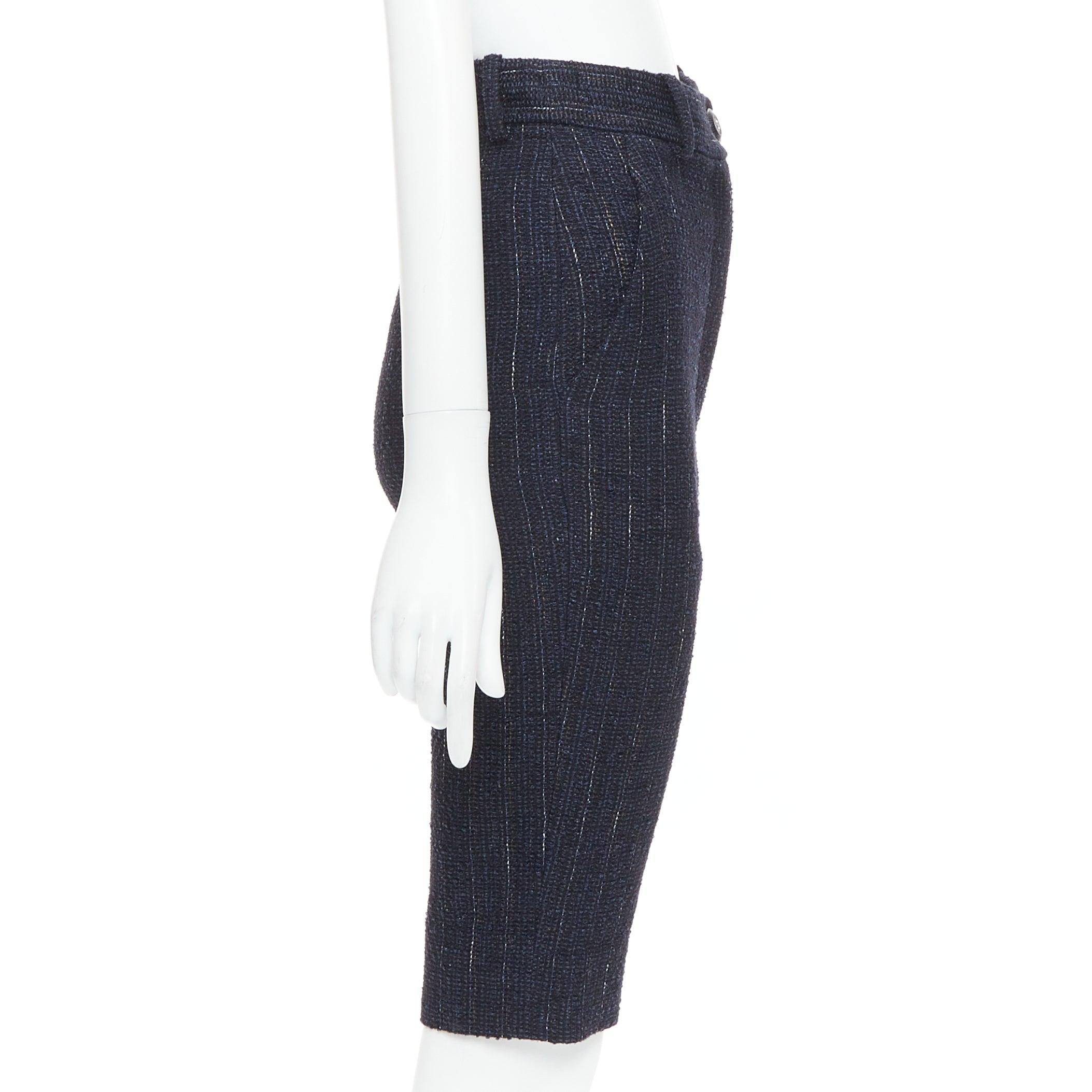 CHANEL navy metallic tweed CC button knee capri pants FR34 XS In Excellent Condition For Sale In Hong Kong, NT
