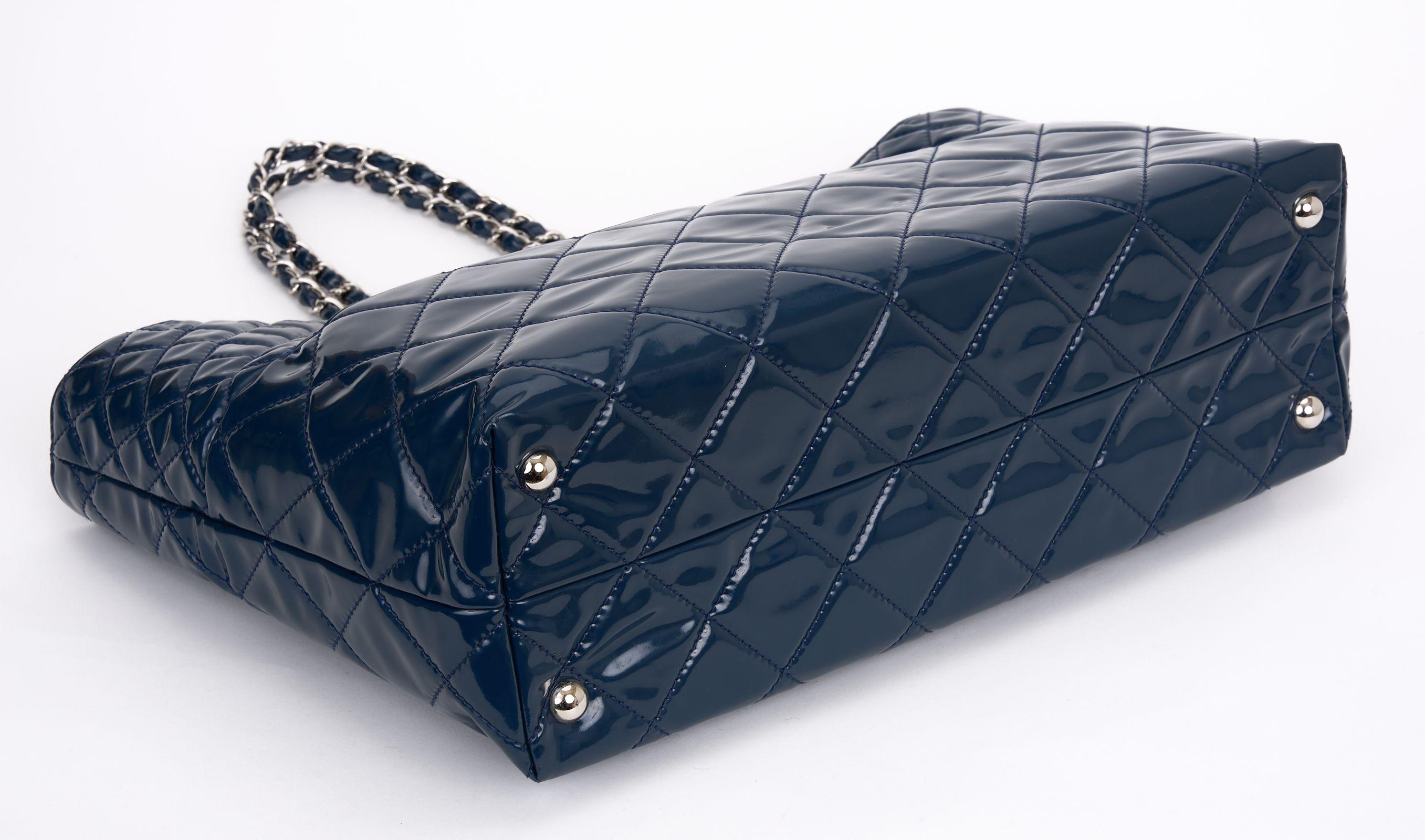 Women's Chanel Navy Patent In the Business Tote For Sale