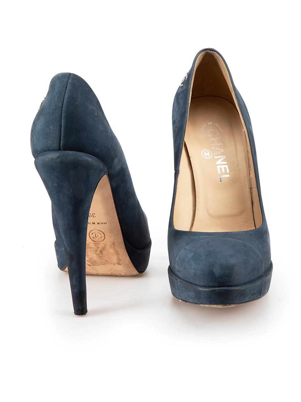 Black Chanel Navy Platform Suede Pumps Size IT 39 For Sale