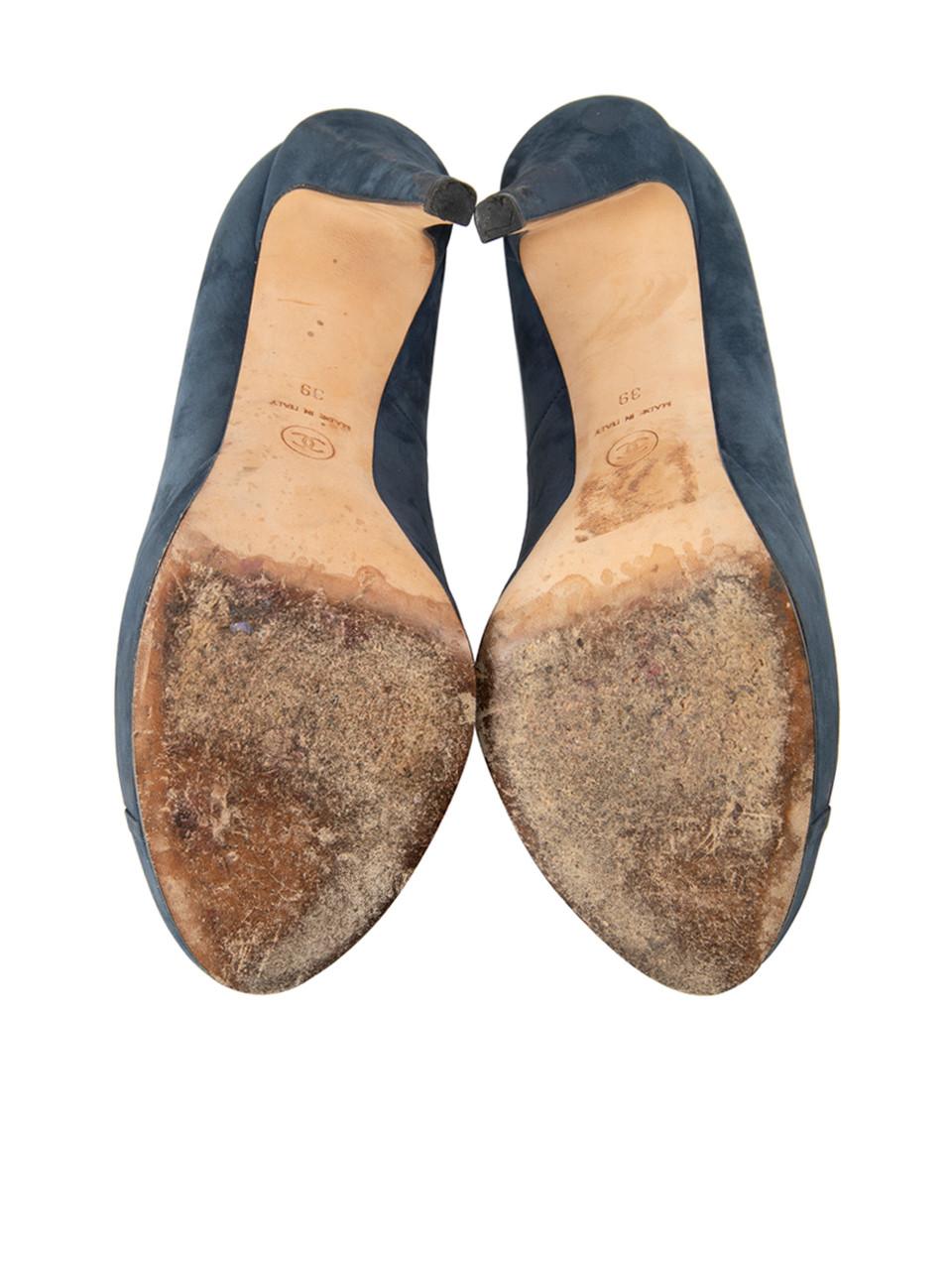 Chanel Navy Platform Suede Pumps Size IT 39 In Good Condition For Sale In London, GB