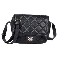 Chanel Marineblaue Messenger Mini-Klappentasche aus gestepptem Kalbsleder CC Edge