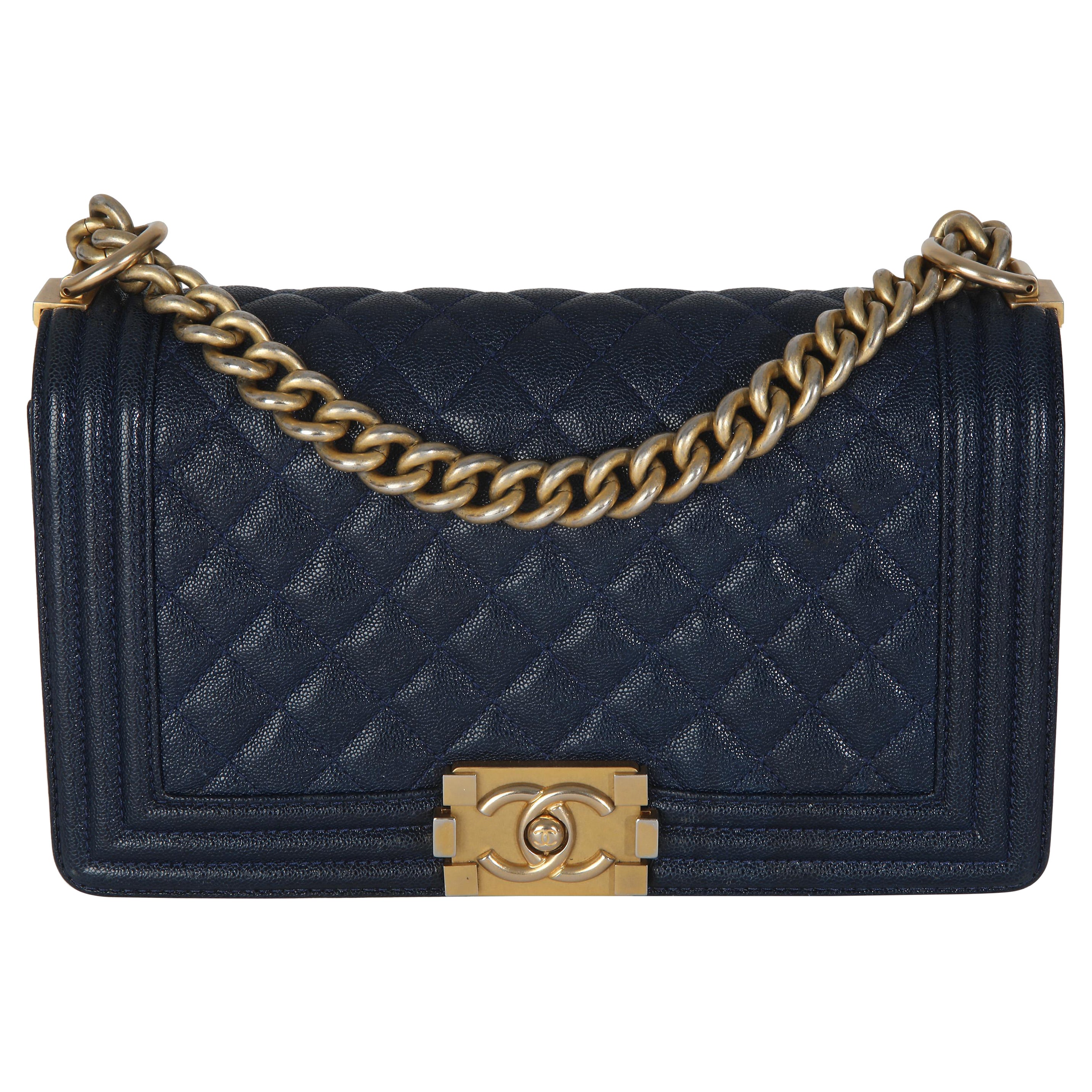 Chanel Bolso Caviar Mediano Acolchado Azul Marino