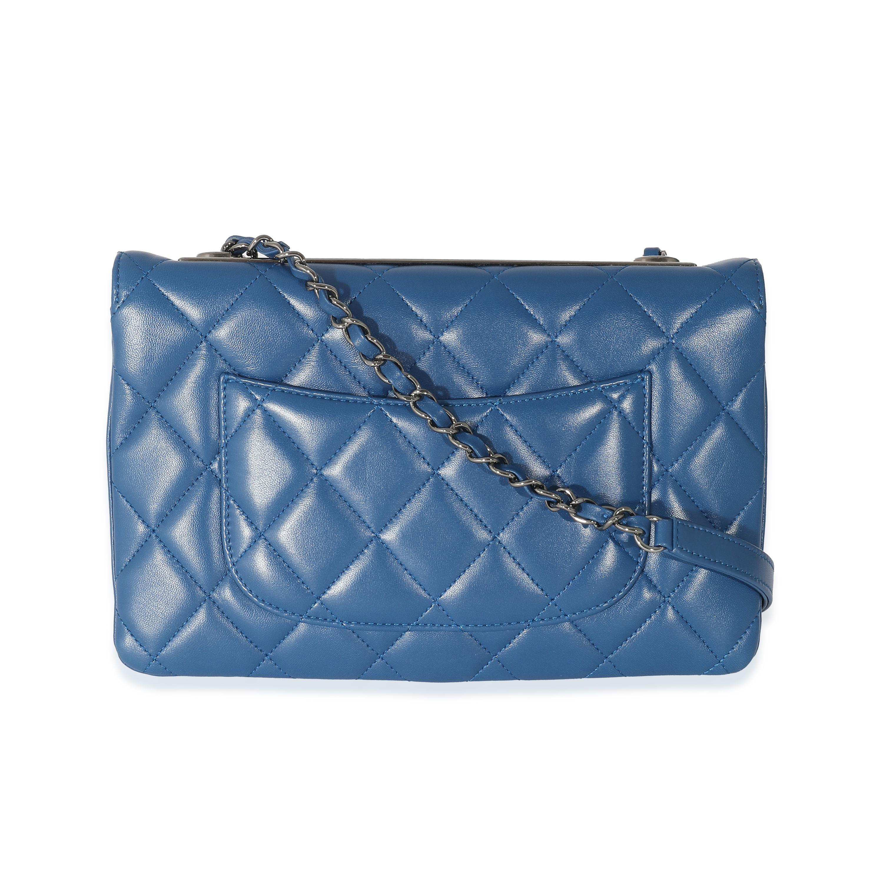 Chanel Navy Quilted Lambskin Medium Trendy CC Flap Bag In Excellent Condition In New York, NY
