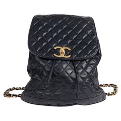 Chanel - Sac à dos Vintage Classic en cuir d'agneau matelassé - Marine