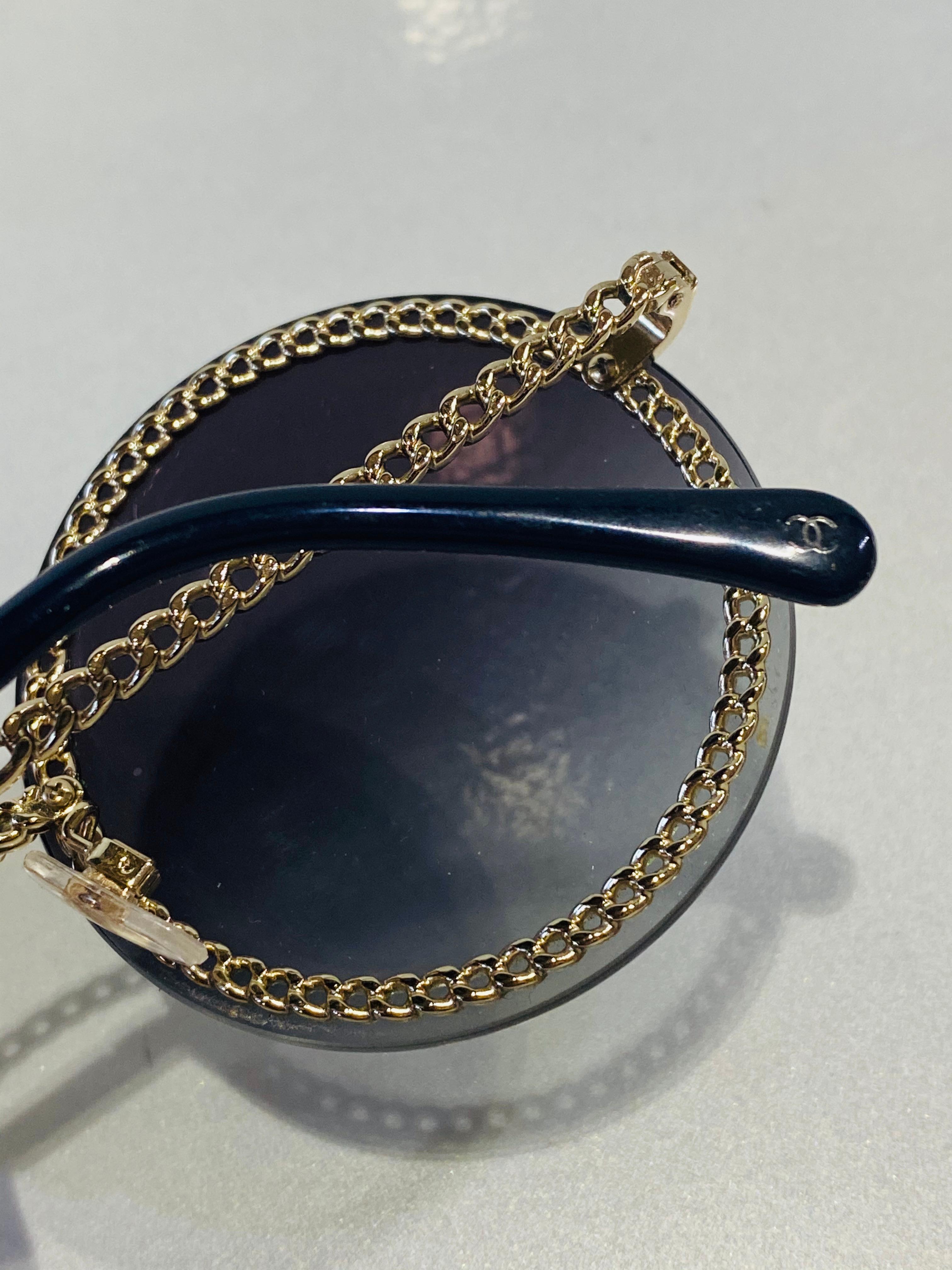 CHANEL Navy Round Sunglasses w/ Gold Chain  2