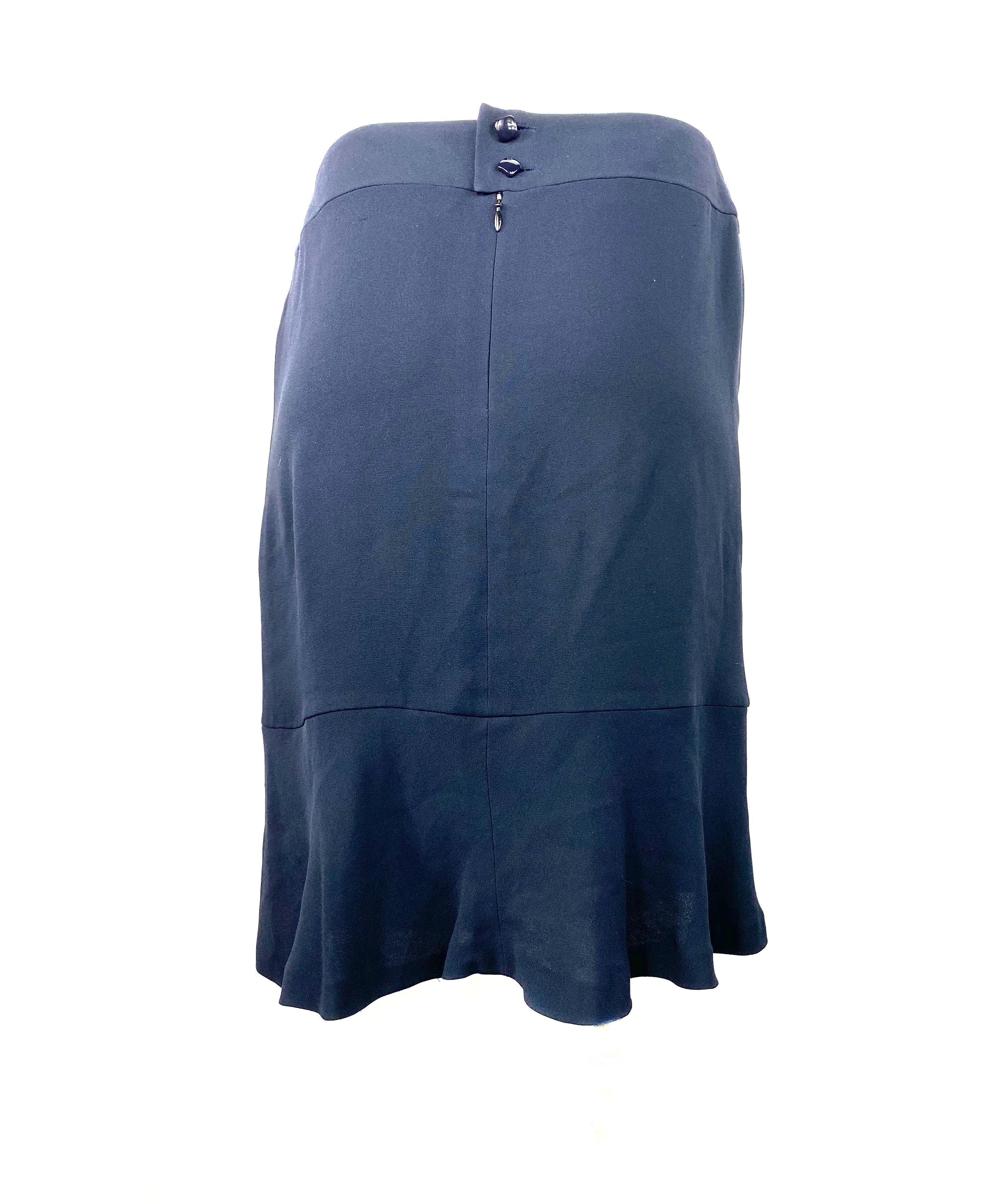 Chanel Navy Silk Midi Skirt Size 42 In Excellent Condition For Sale In Beverly Hills, CA