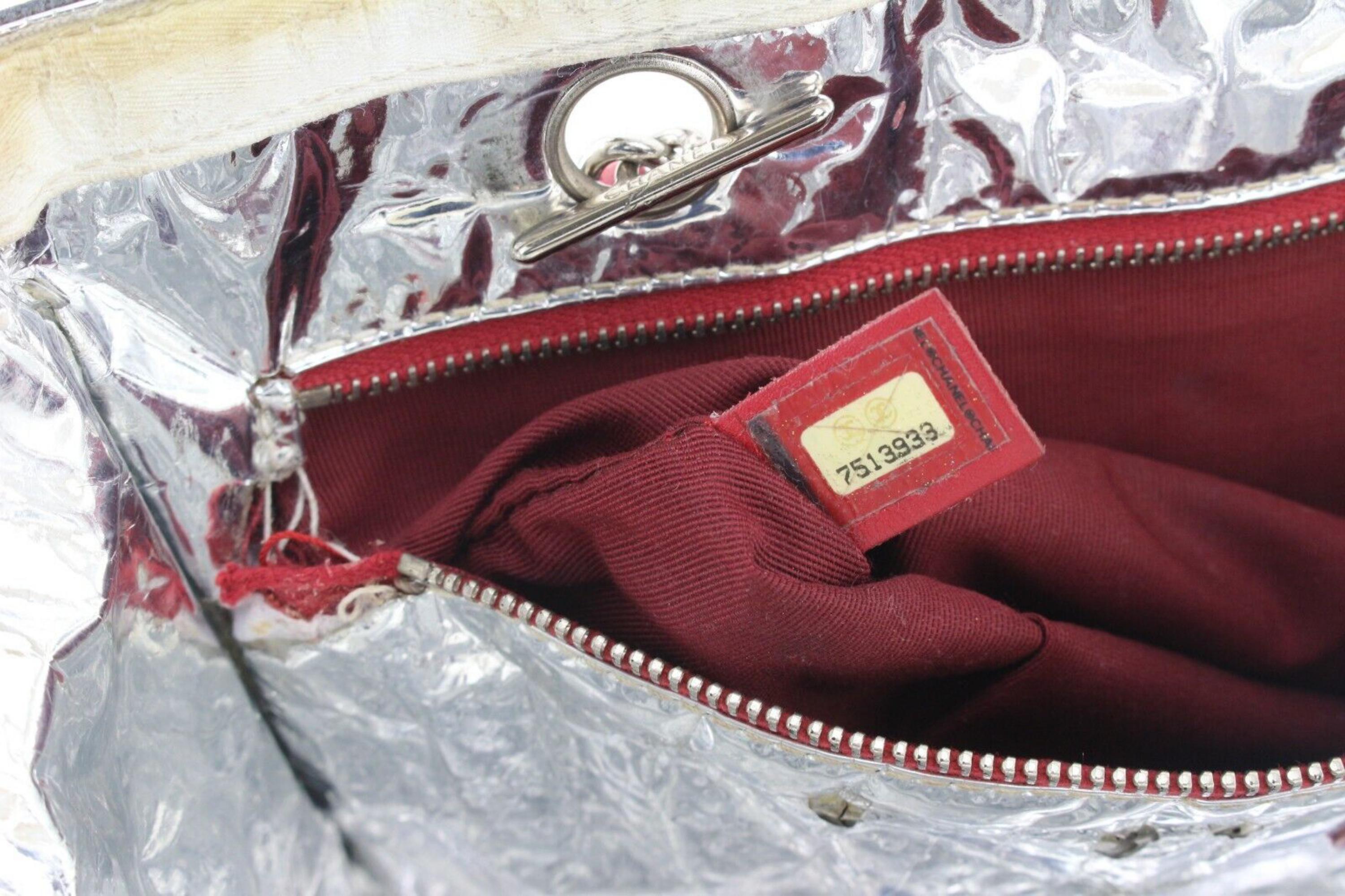Gris Chanel Fourre-tout en chaîne CC rouge marine et argenté n° 5 1C0424 en vente