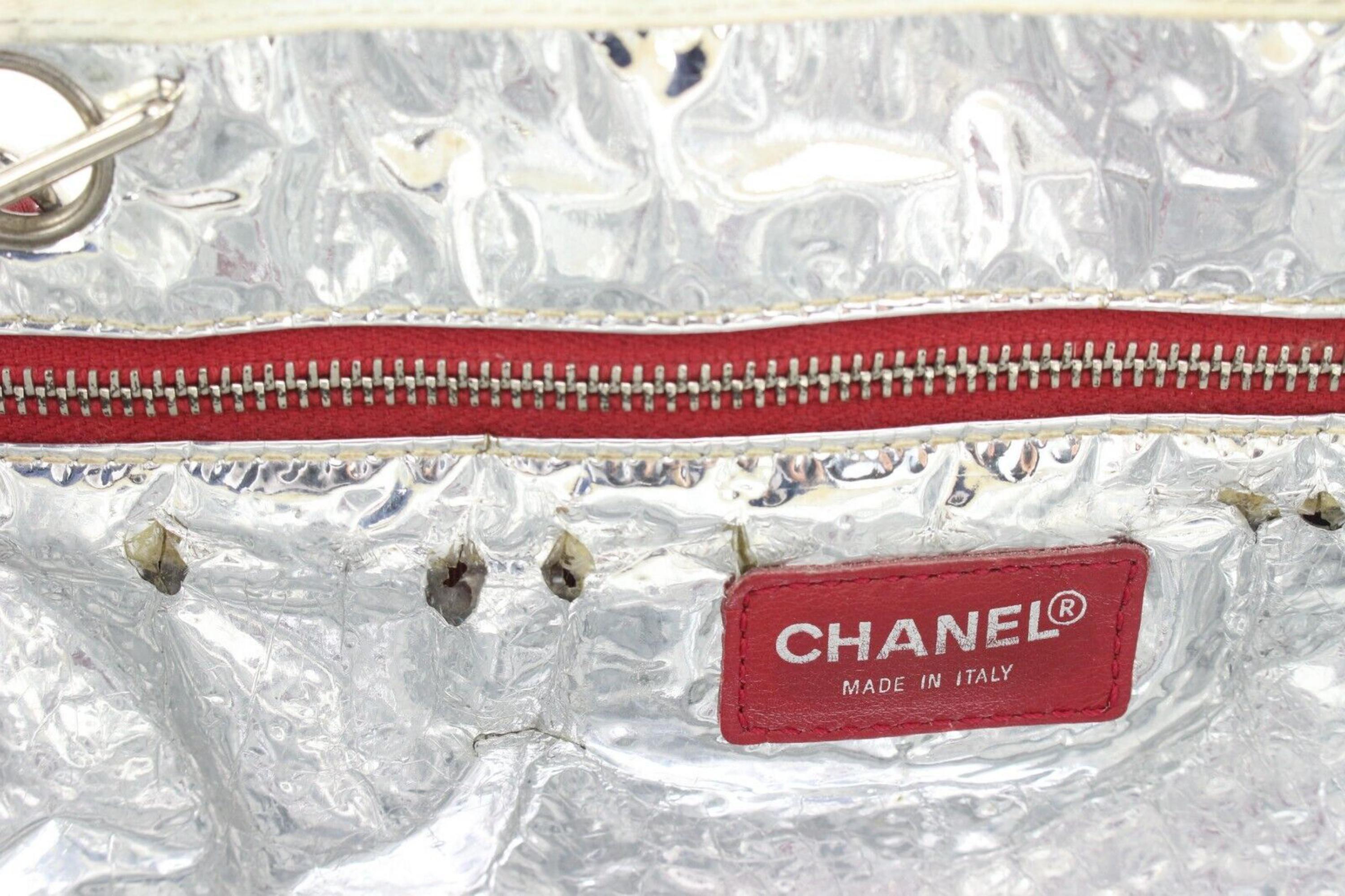 Chanel Fourre-tout en chaîne CC rouge marine et argenté n° 5 1C0424 Pour femmes en vente