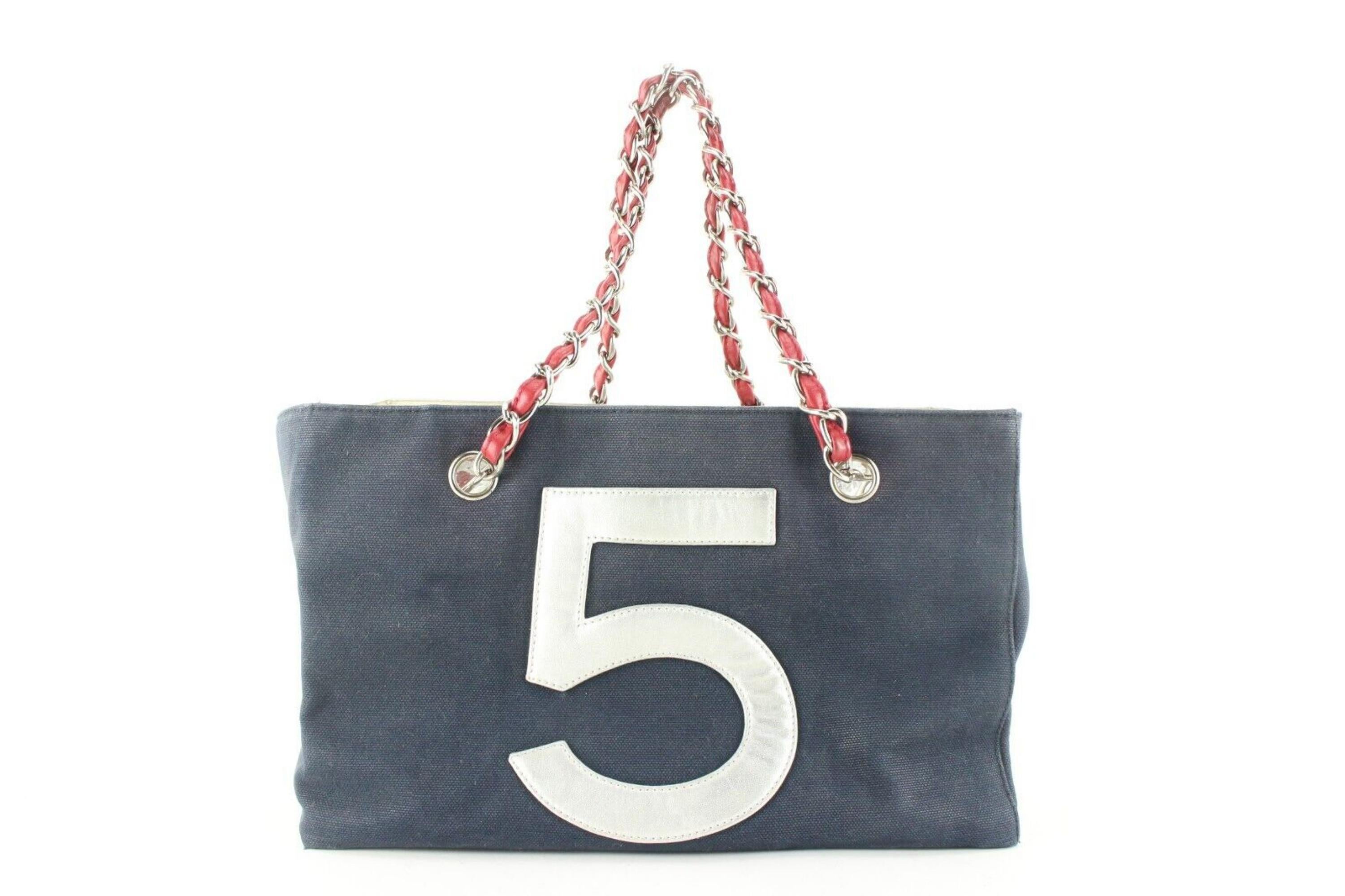 Chanel Navy Silver Red CC No. 5 Chain Tote 1C0424 For Sale 4