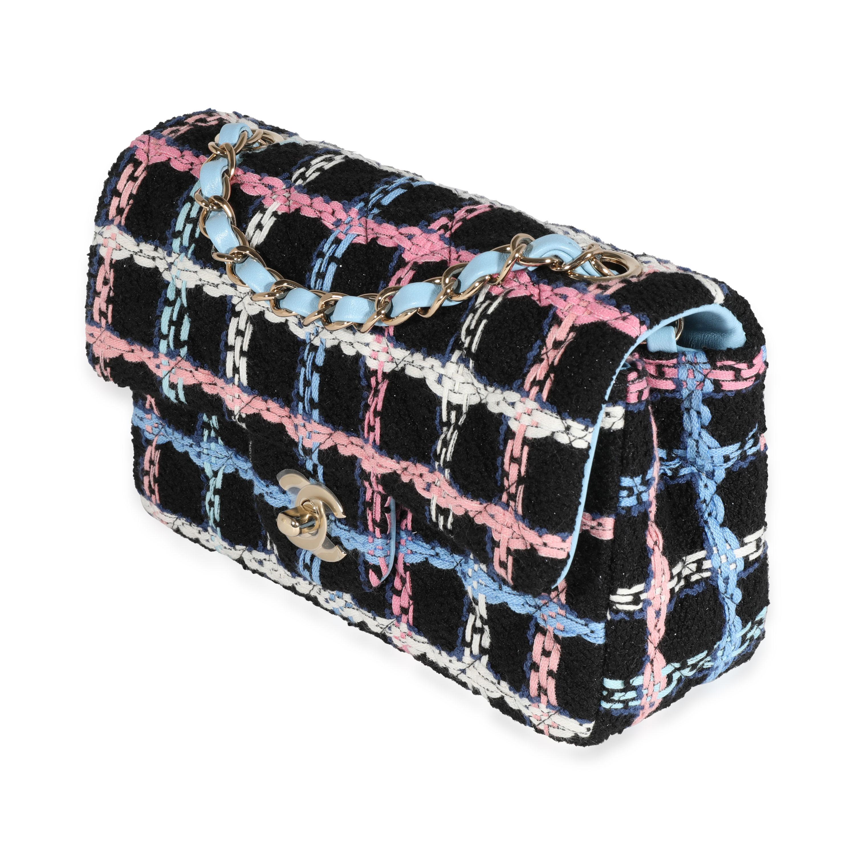 Borsa Chanel Navy Sparkle Tweed Classic Mini Rectangular Flap In condizioni buone a New York, NY