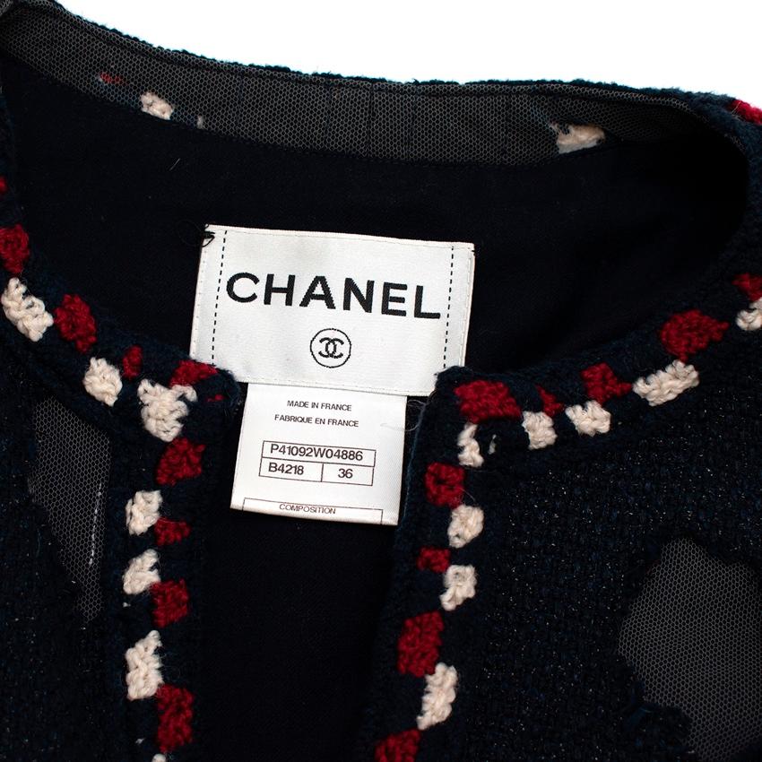 Chanel Marineblaue Tweed-Jacke mit Burn-Out-Ausschnitt und Burgunder- und Weißbesatz Damen im Angebot