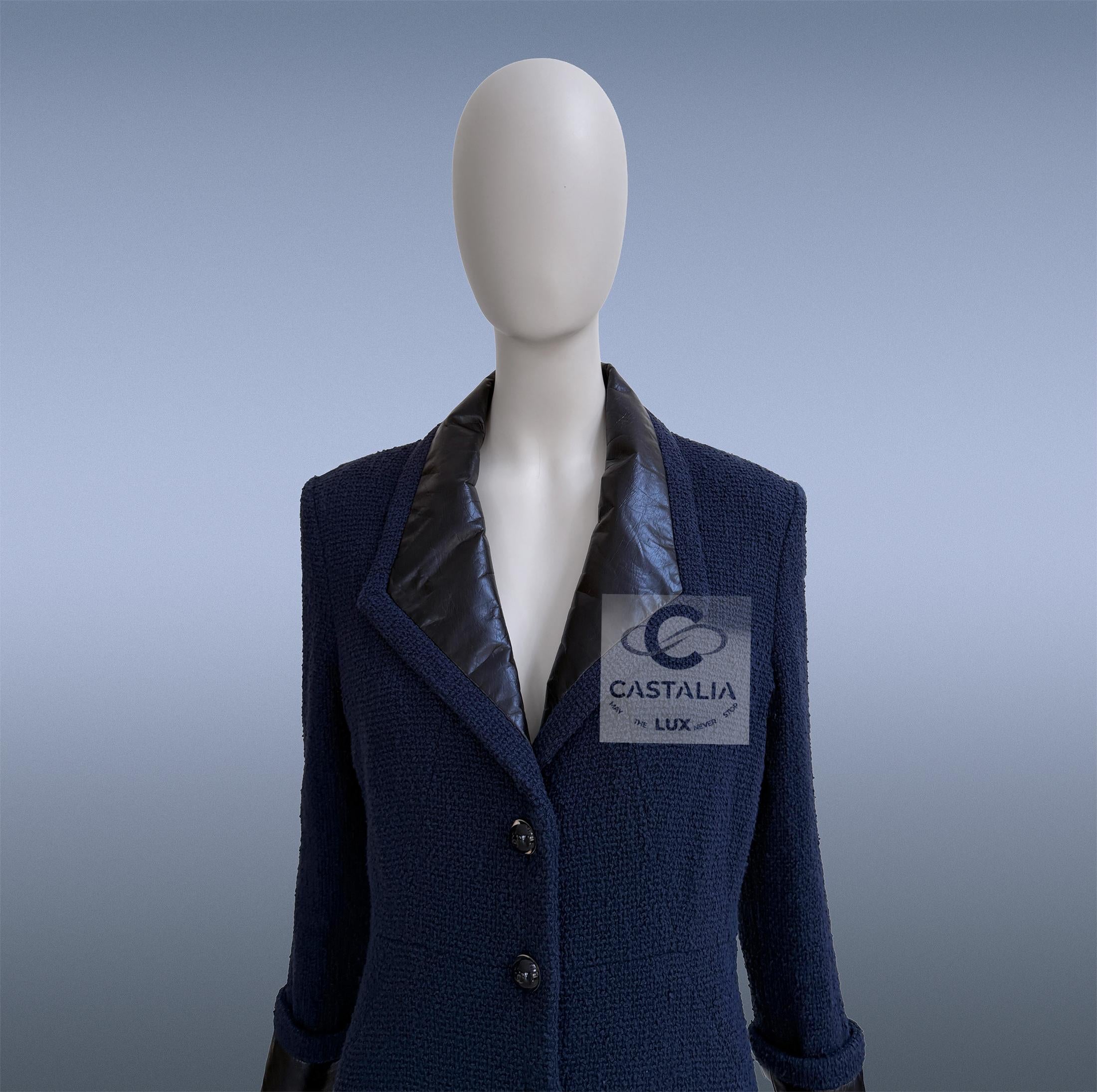 Chanel Navy Tweed Coat with Leather Accents 38 FR For Sale 6