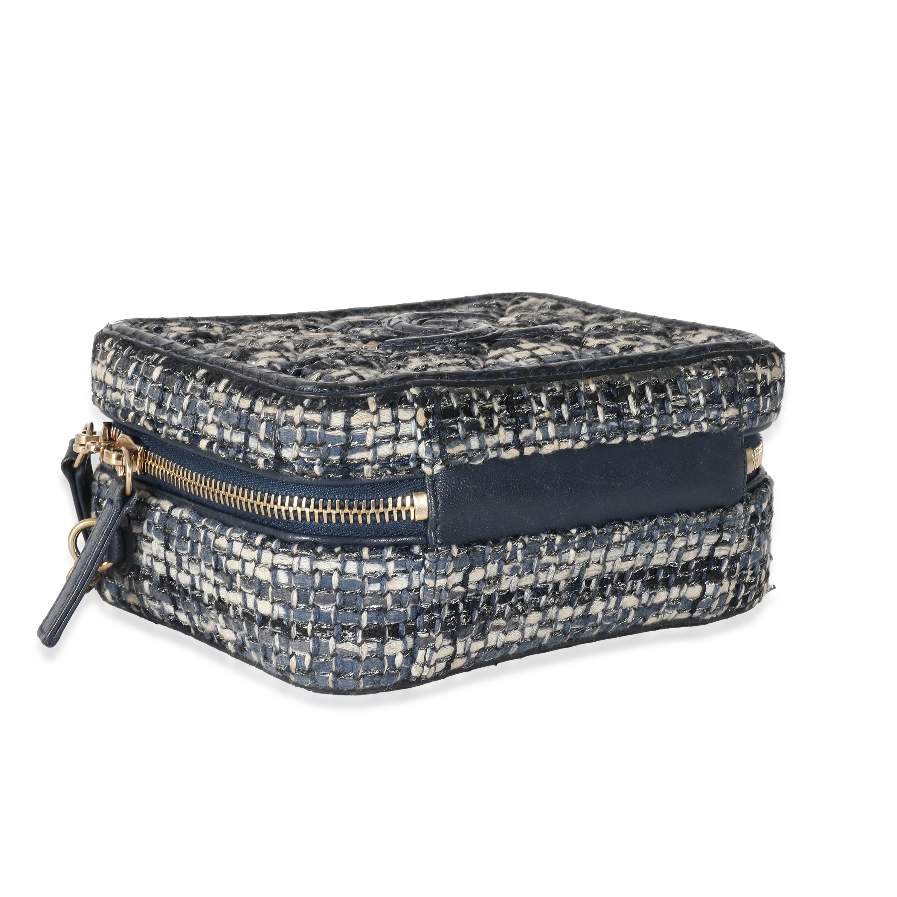 Chanel Navy Tweed Snakeskin Small CC Filigree Vanity Case For Sale 2