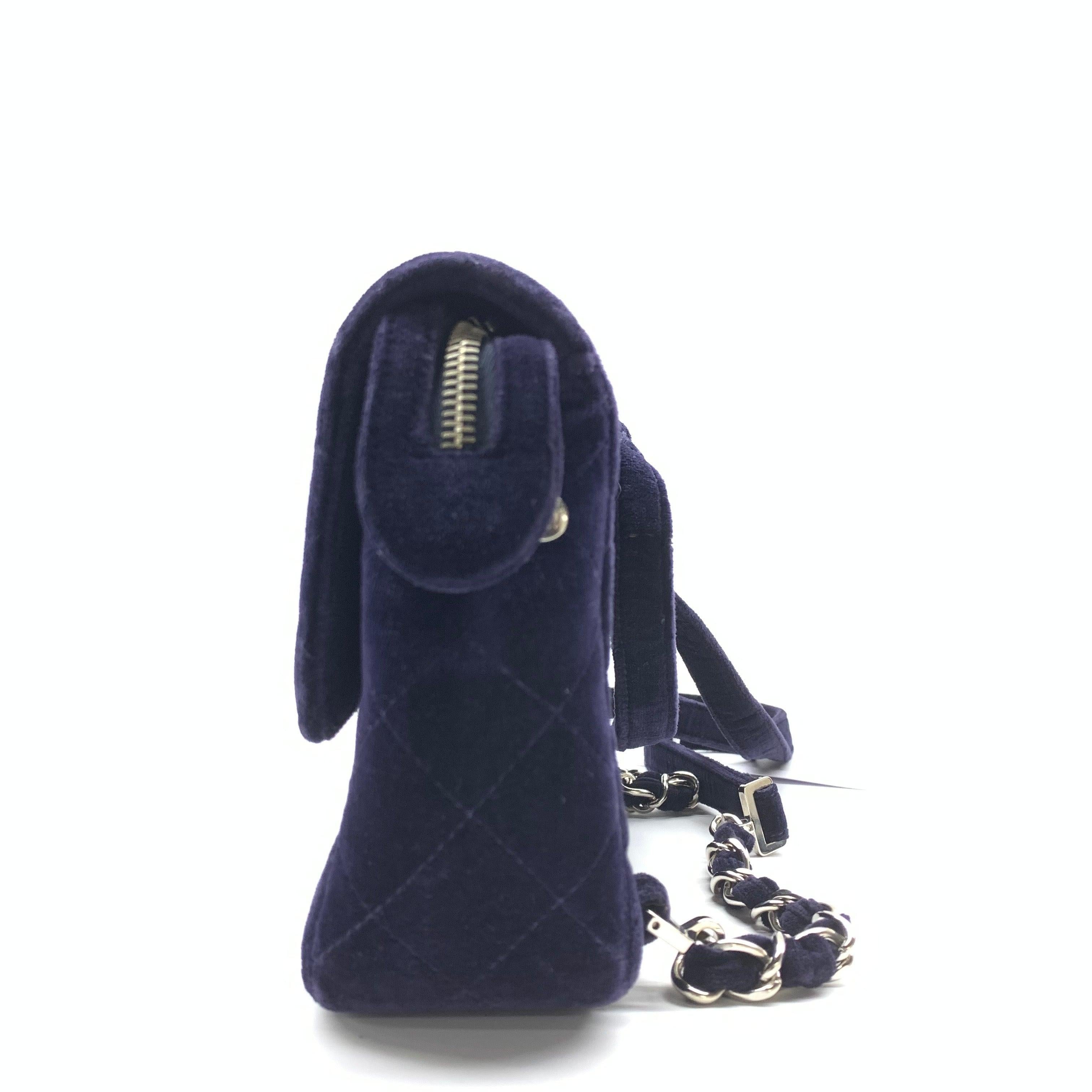 De las mujeres Chanel Navy Velvet Shoulder Flap Blackpack Vintage Silver HW, 1996 en venta