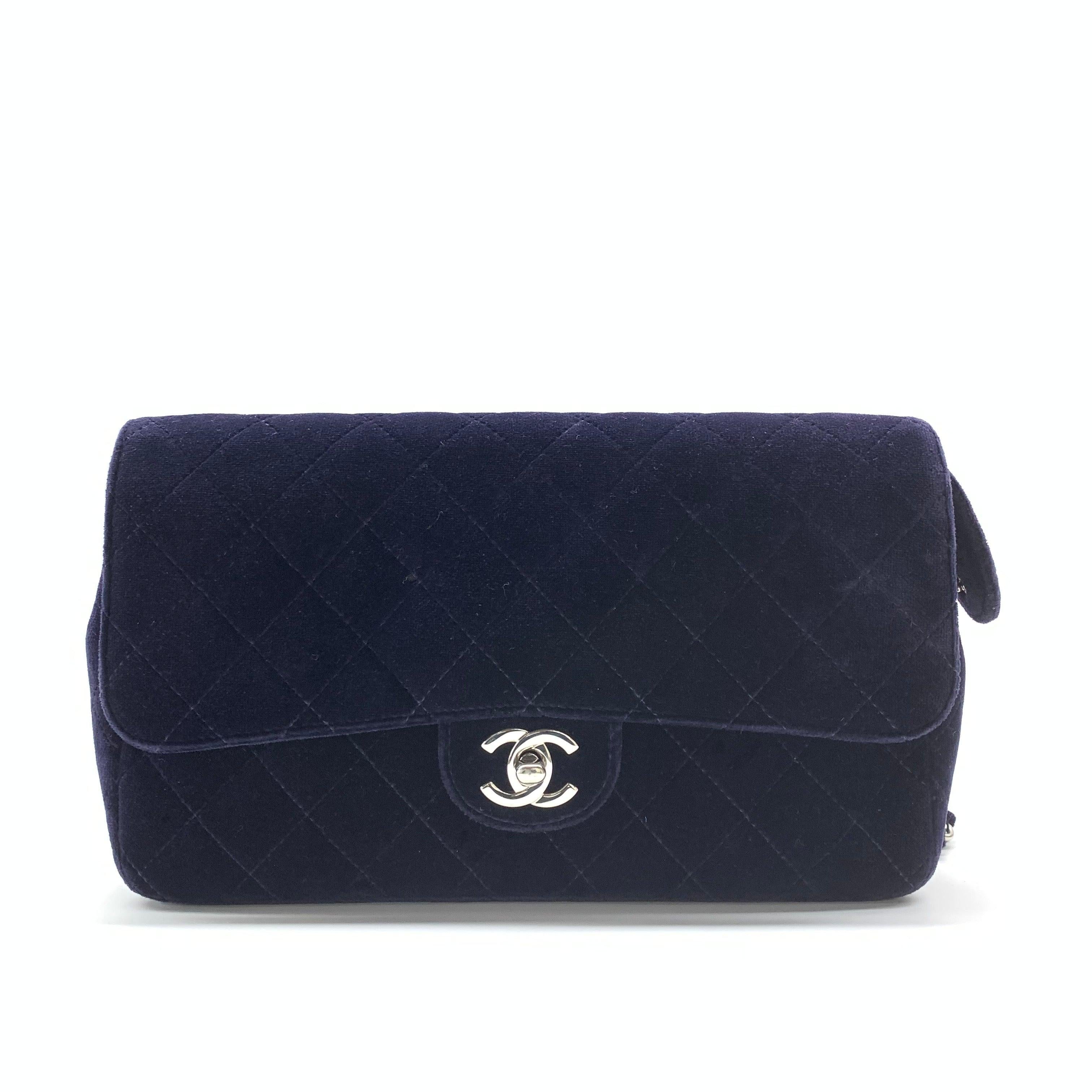 Chanel Navy Velvet Shoulder Flap Blackpack Vintage Silver HW, 1996 en venta 2