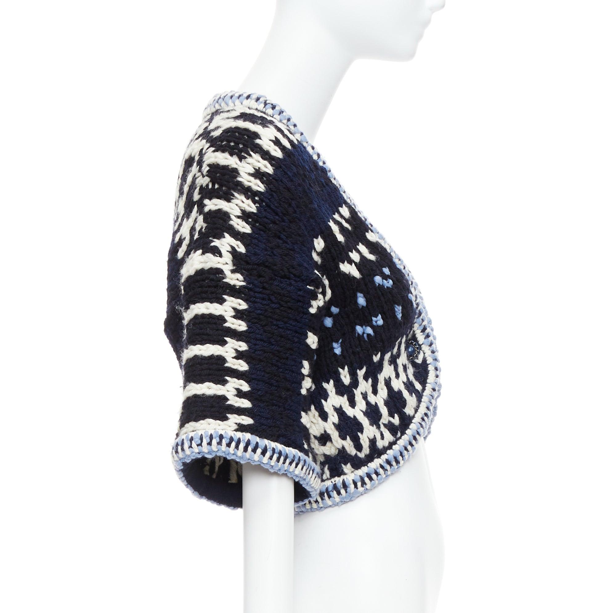CHANEL navy white black wool braid trim cropped cardigan FR36 S In Excellent Condition For Sale In Hong Kong, NT
