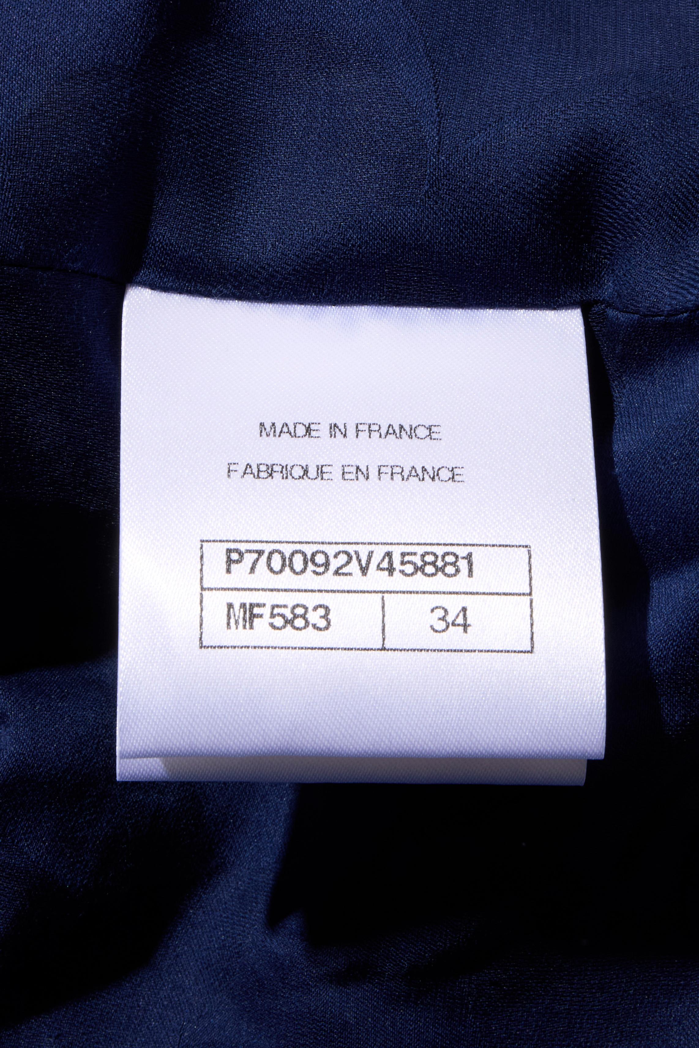 Chanel Navy & White Houndstooth Tweed Blazer Spring/Summer 2018 Size FR 34 For Sale 5