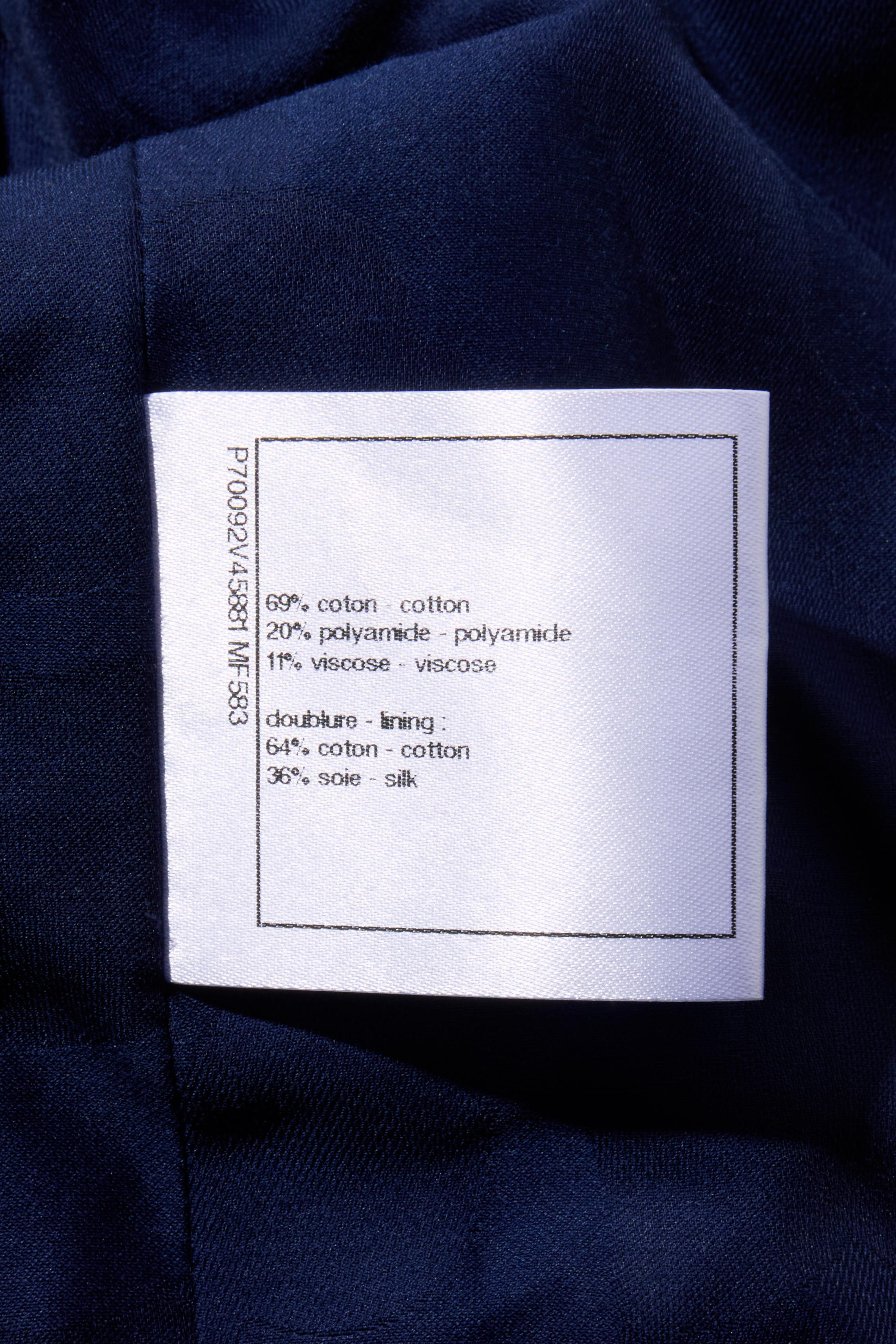 Chanel Navy & White Houndstooth Tweed Blazer Spring/Summer 2018 Size FR 34 For Sale 7