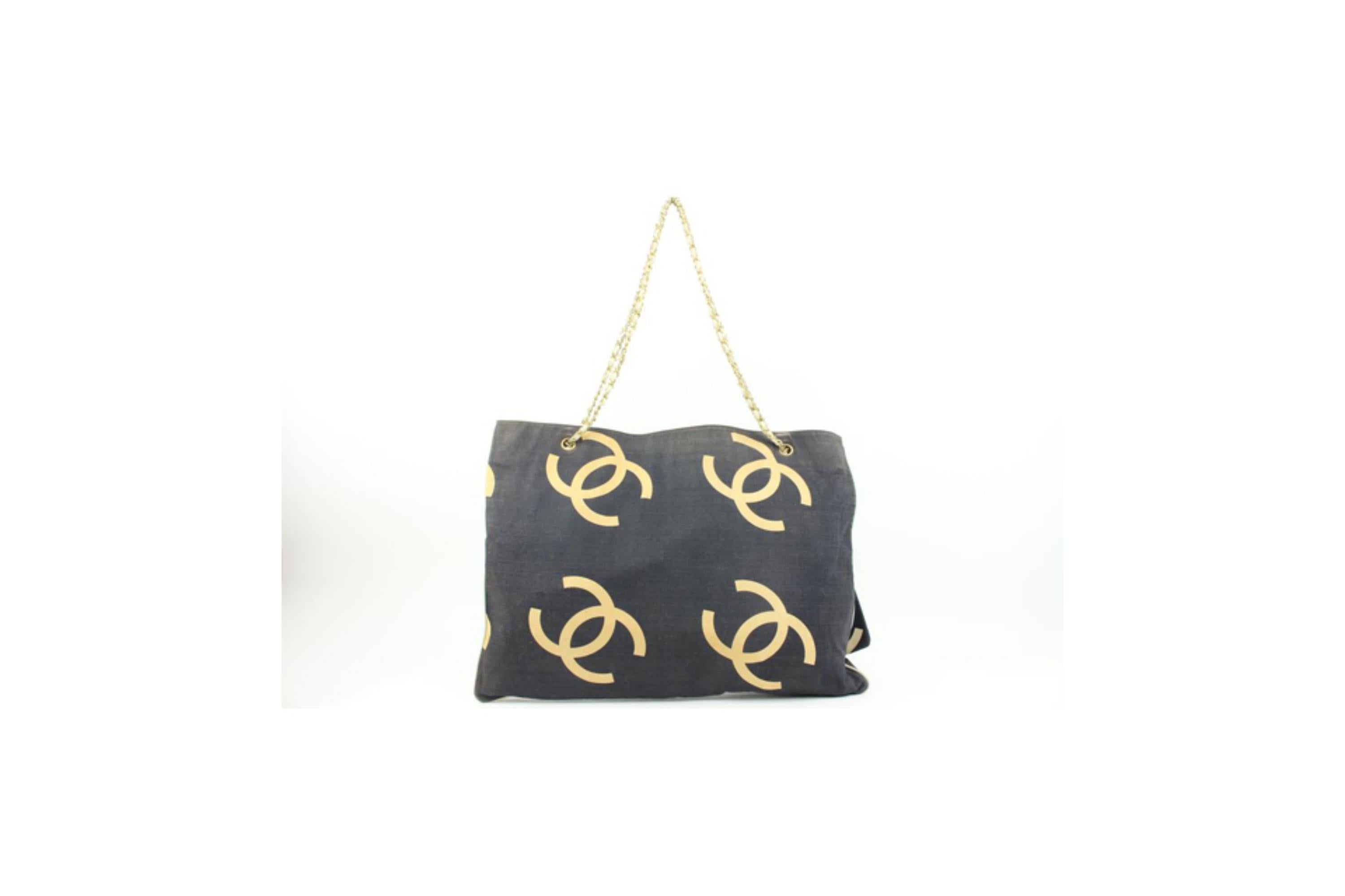 Chanel Navy x Beige Jumbo CC Chain Tote with Pouch 66c23s For Sale 2