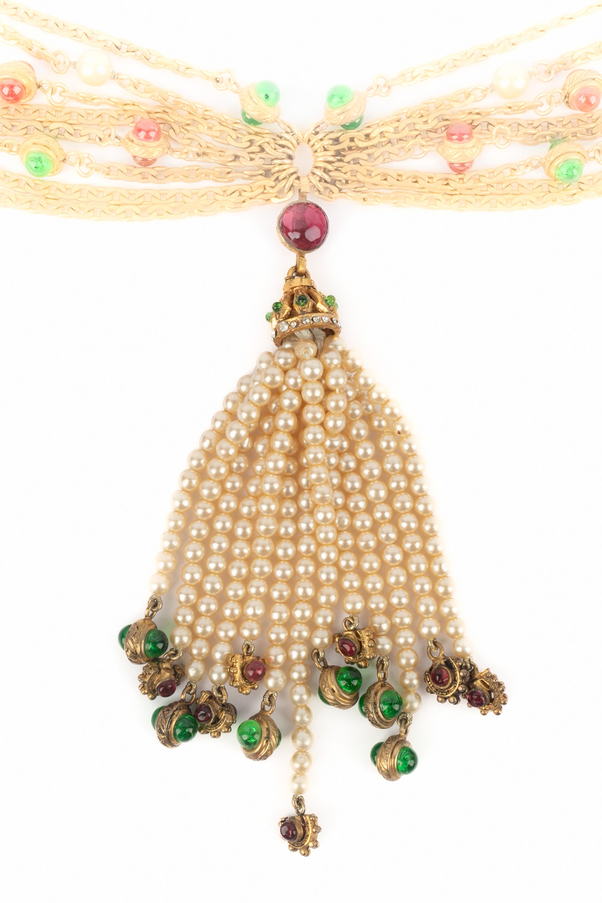 Collier Chanel 1984 Pour femmes en vente