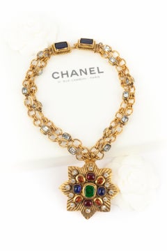 Chanel necklace 1985