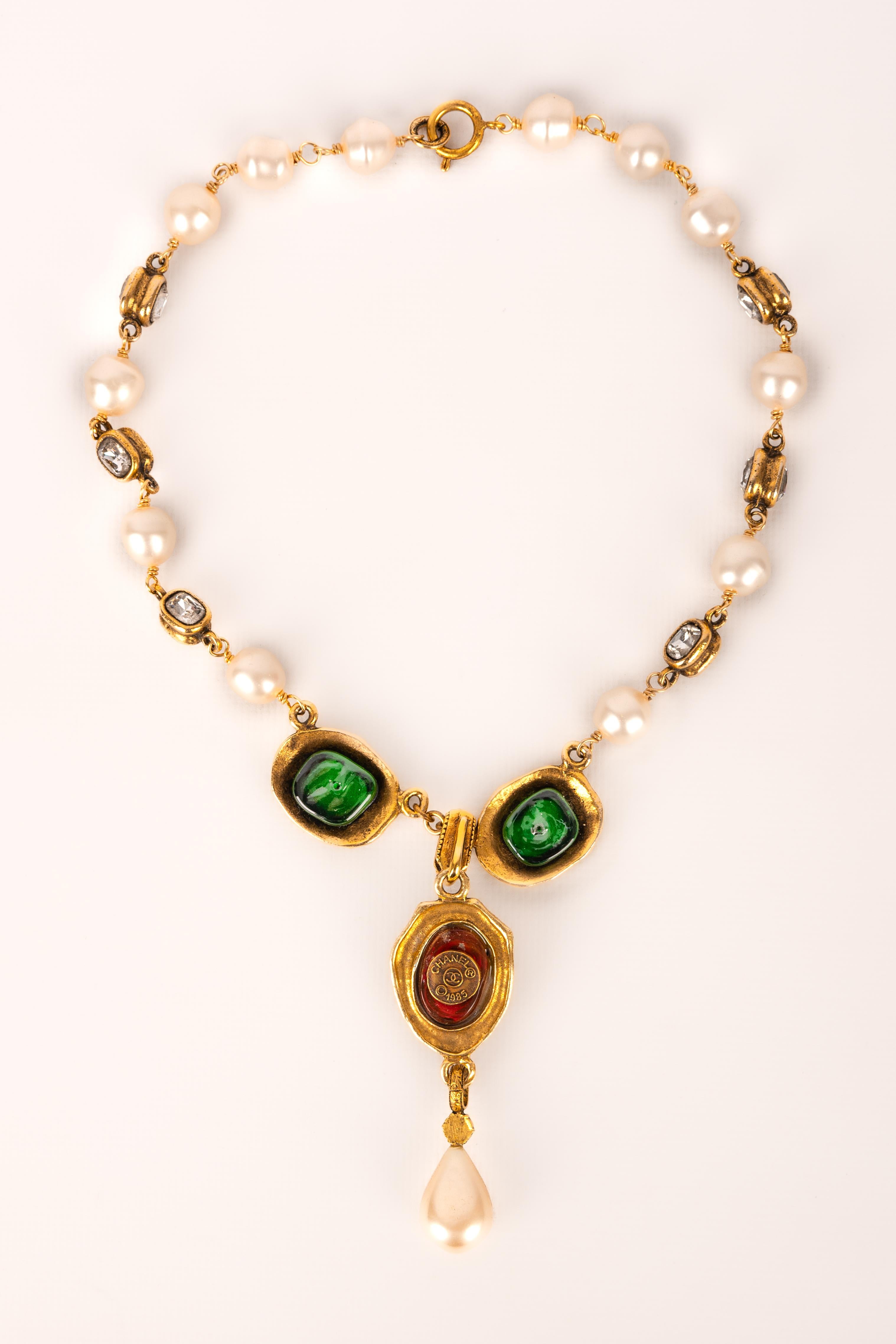 Donna Collana Chanel 1985 in vendita