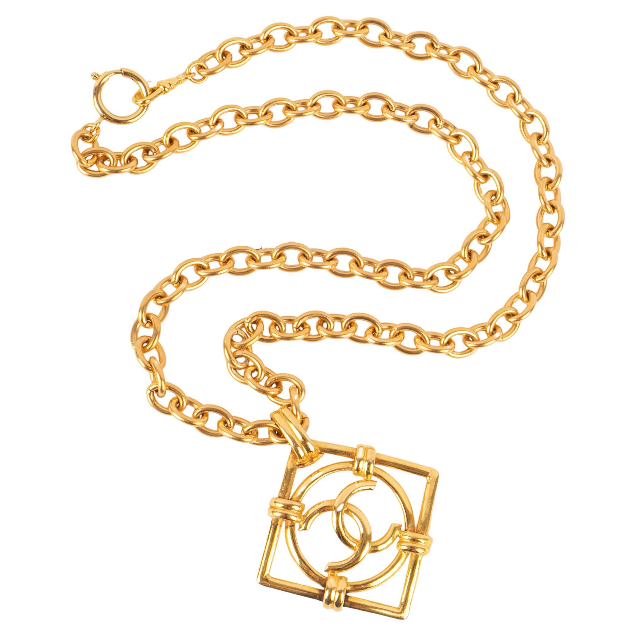Chanel necklace 1990s