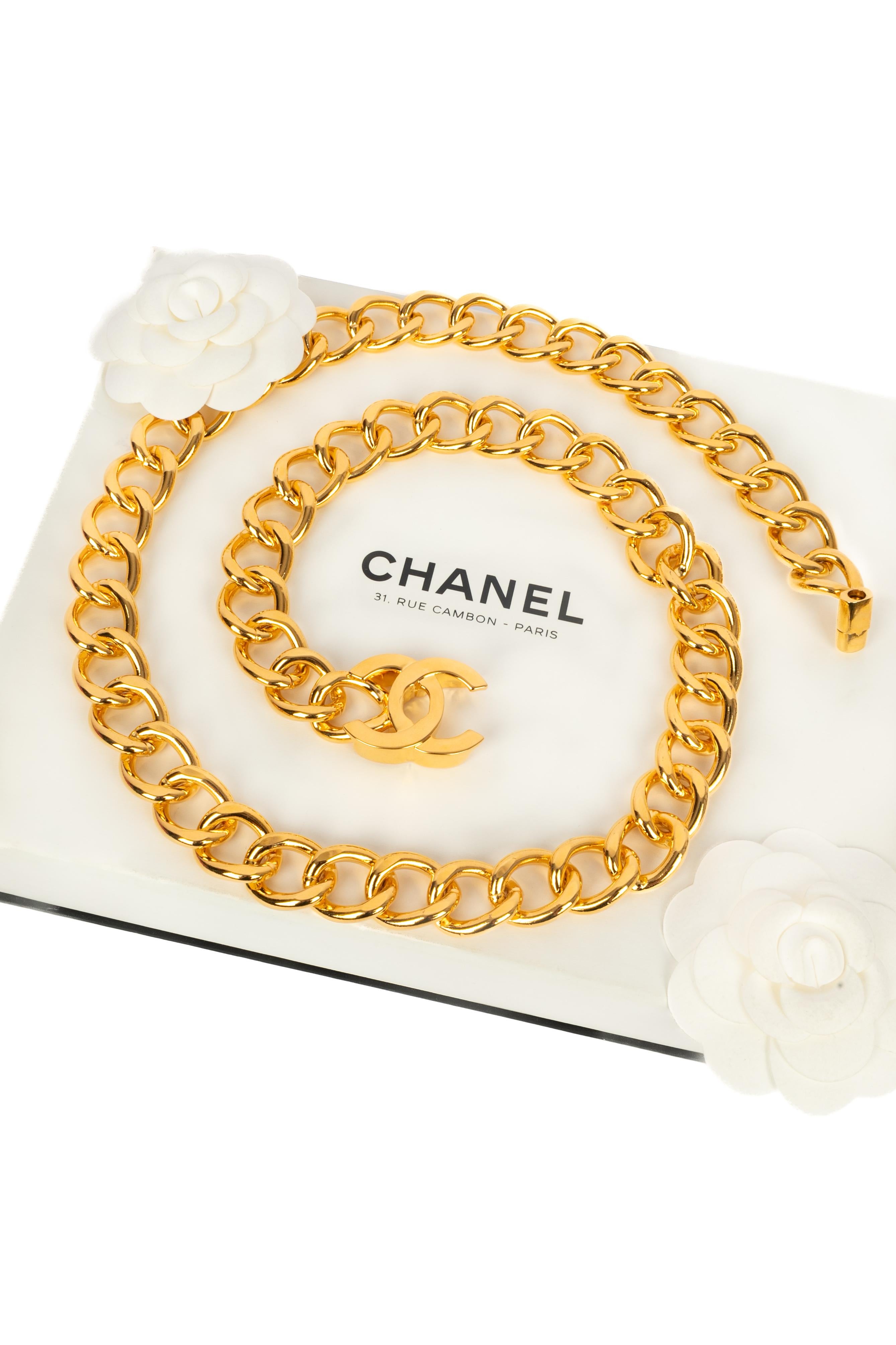 Chanel necklace / belt turnlock 1996 In Excellent Condition For Sale In SAINT-OUEN-SUR-SEINE, FR